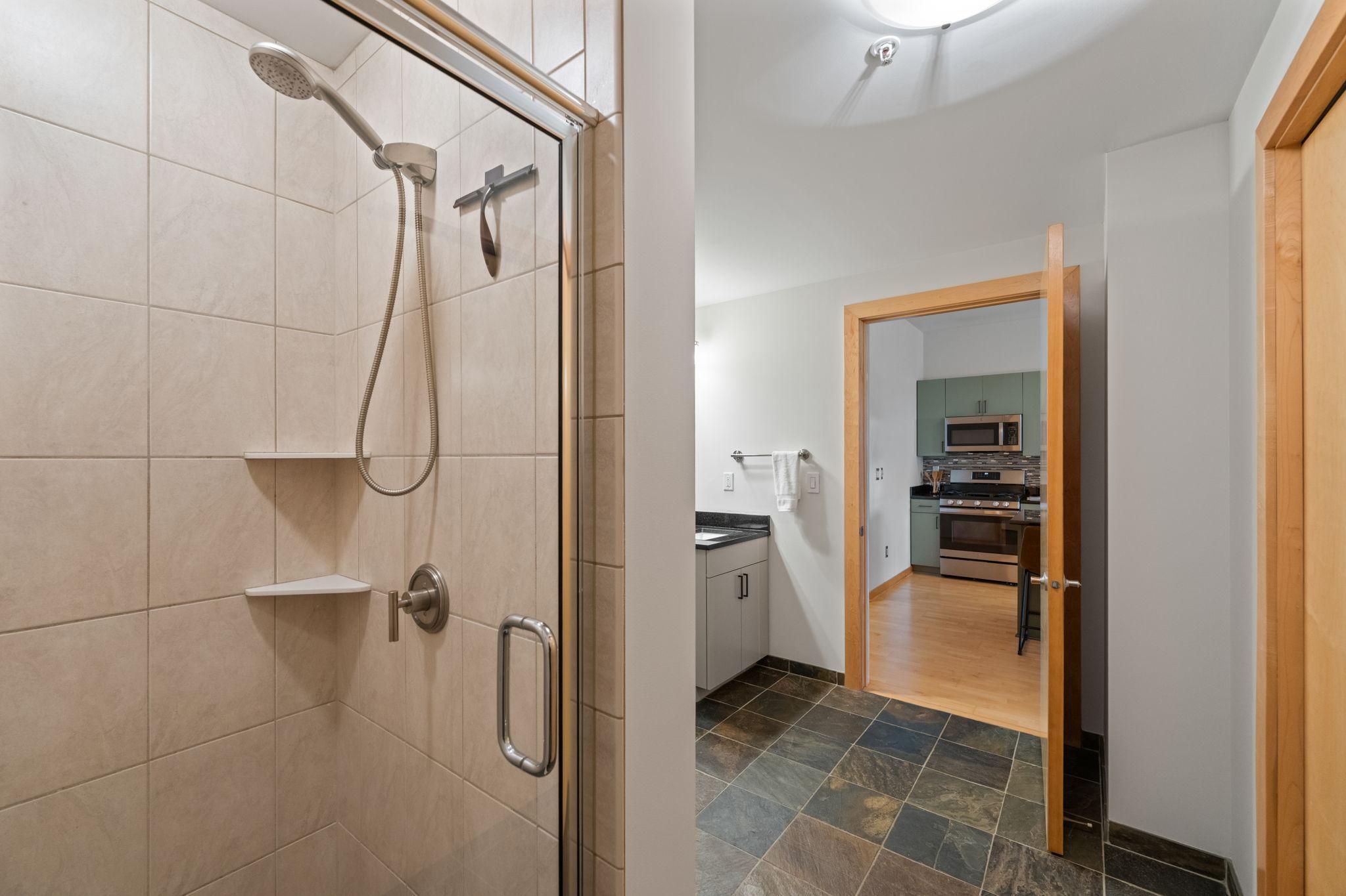 212 N 1st Street Unit: 409