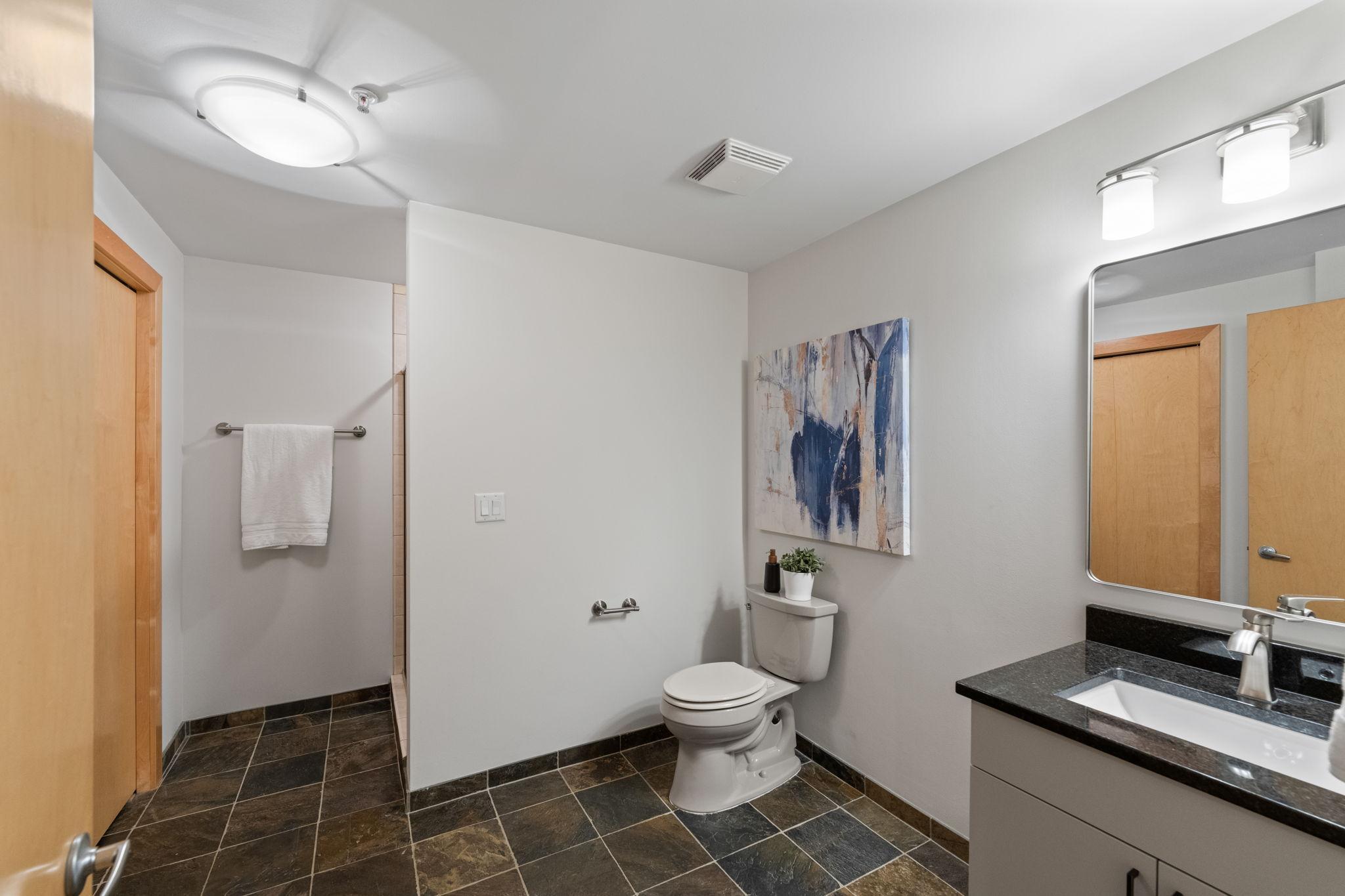 212 N 1st Street Unit: 409