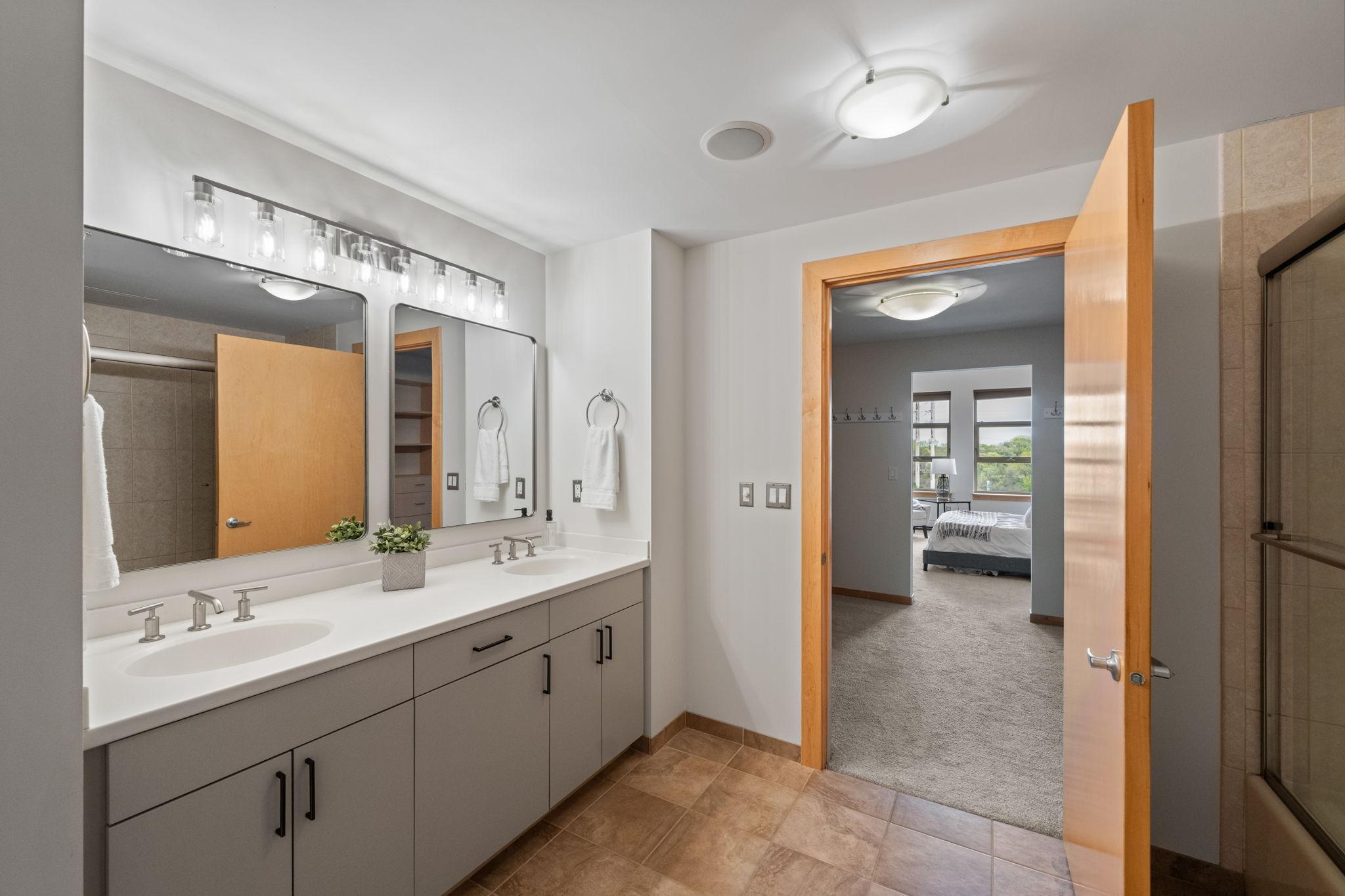 212 N 1st Street Unit: 409
