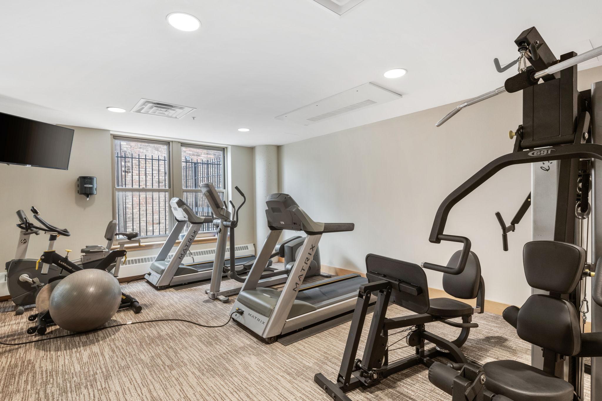 212 N 1st Street Unit: 409