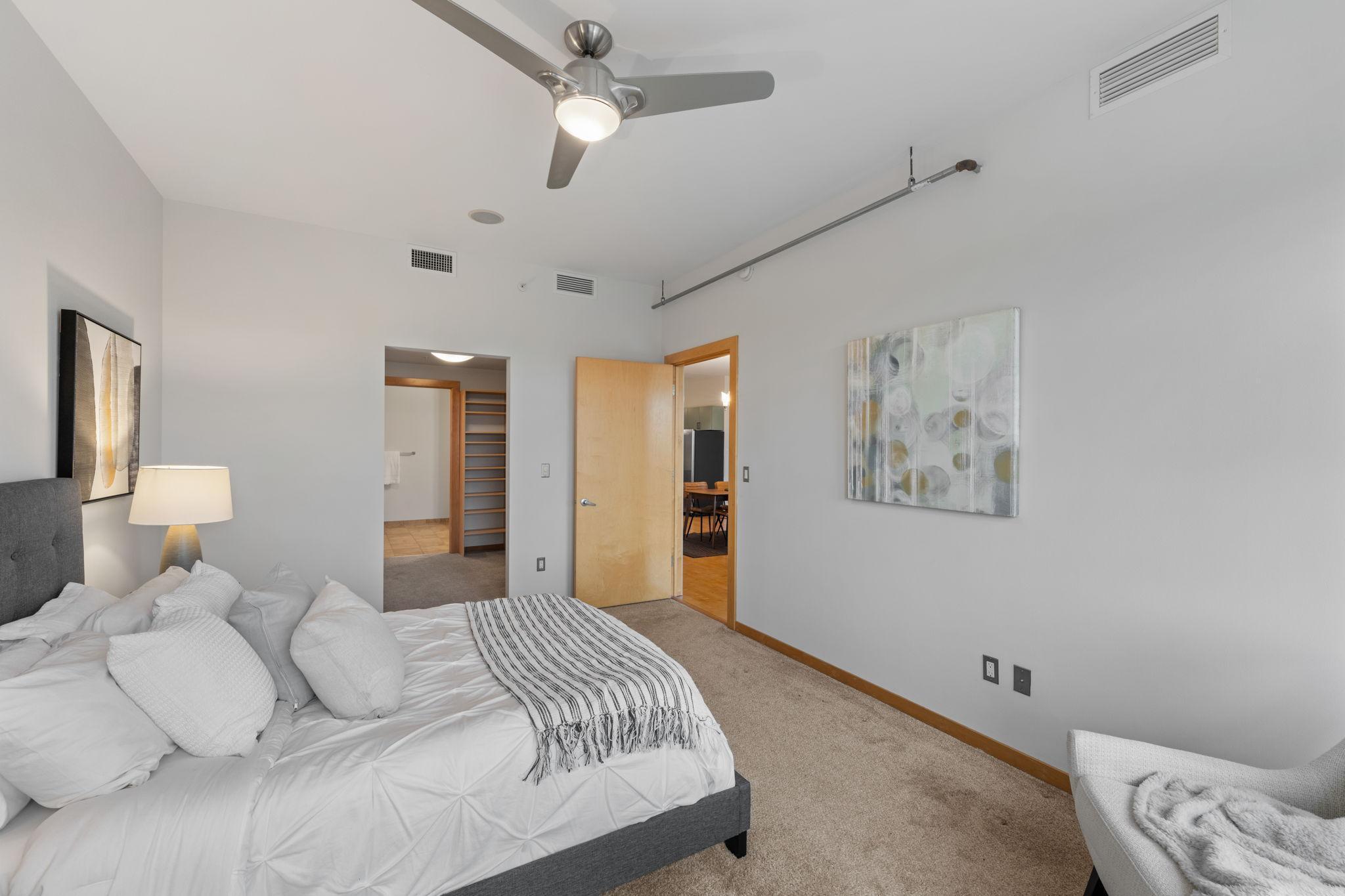 212 N 1st Street Unit: 409