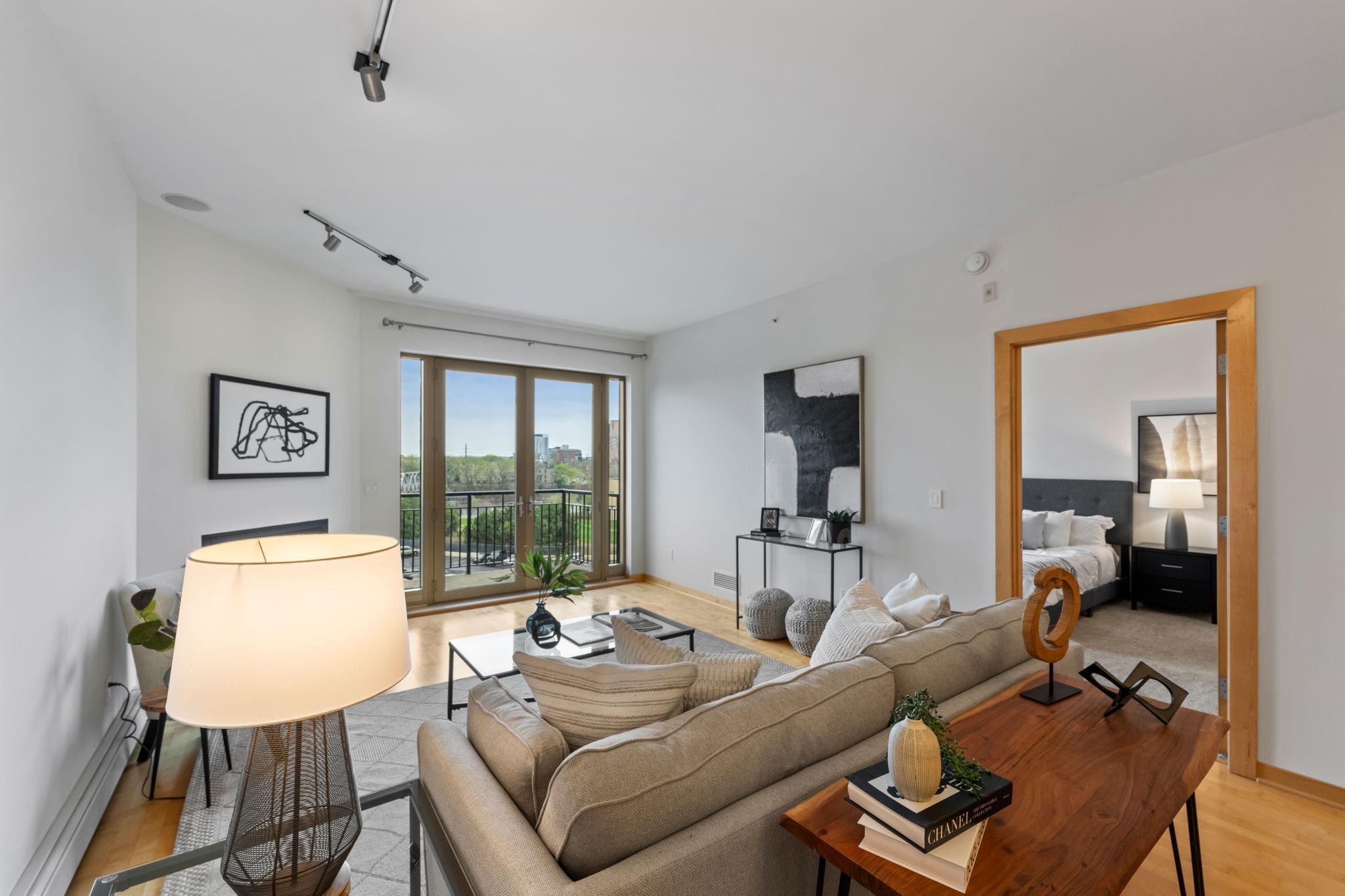 212 N 1st Street Unit: 409