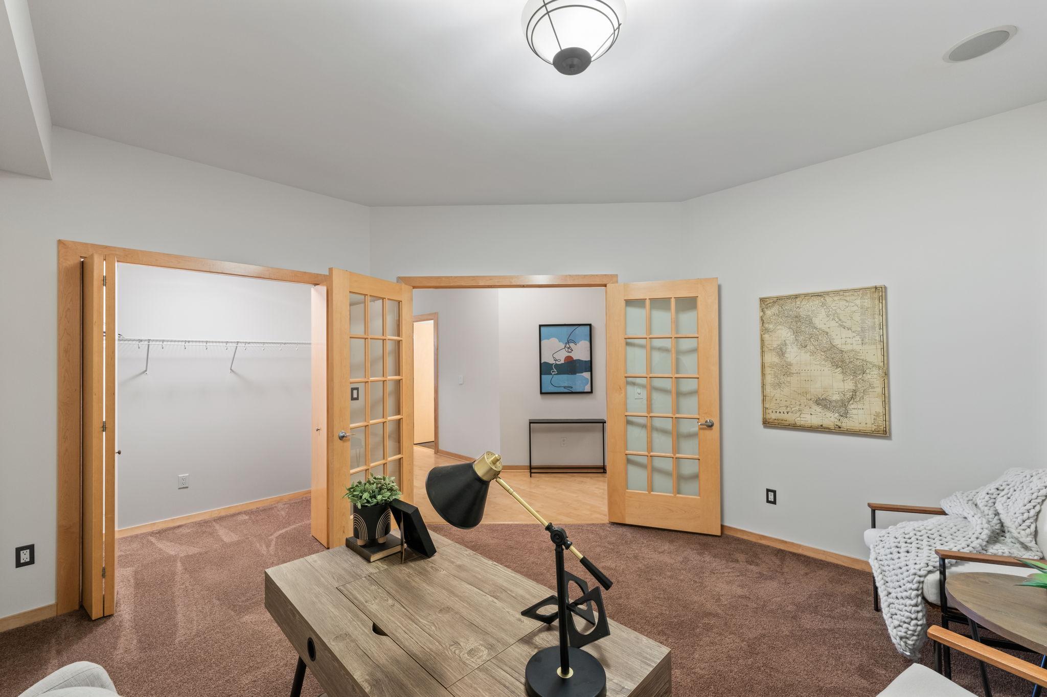 212 N 1st Street Unit: 409