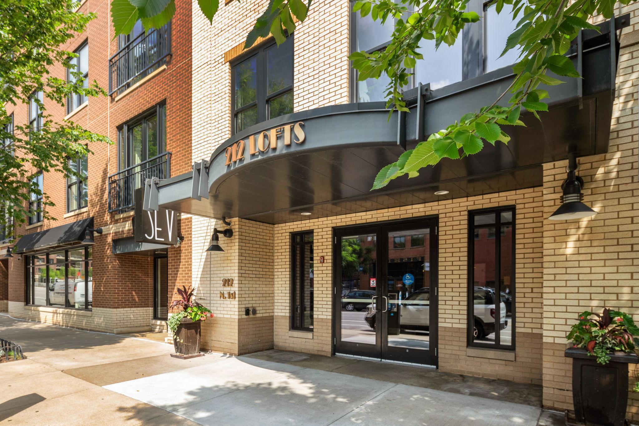 212 N 1st Street Unit: 409