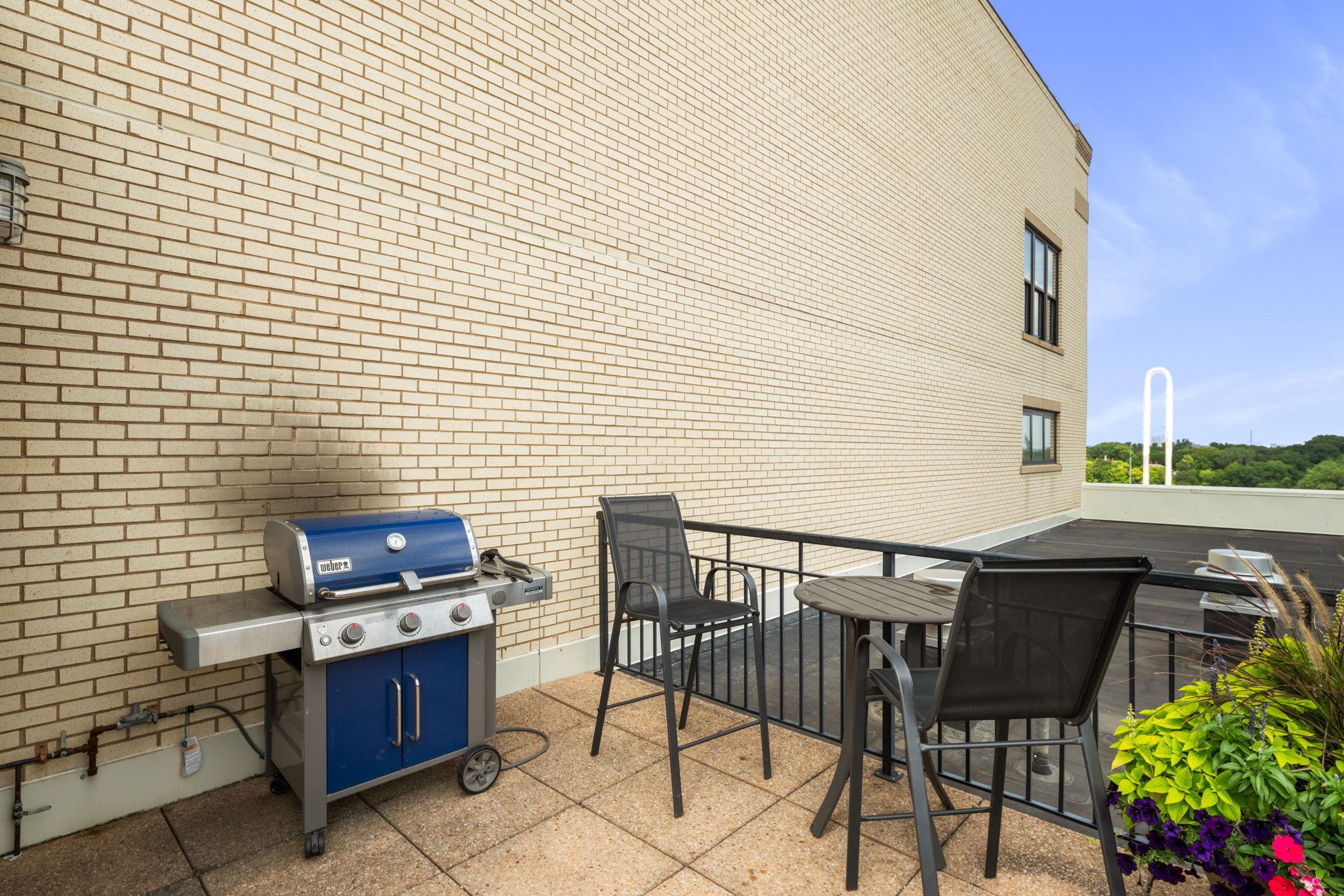 212 N 1st Street Unit: 409