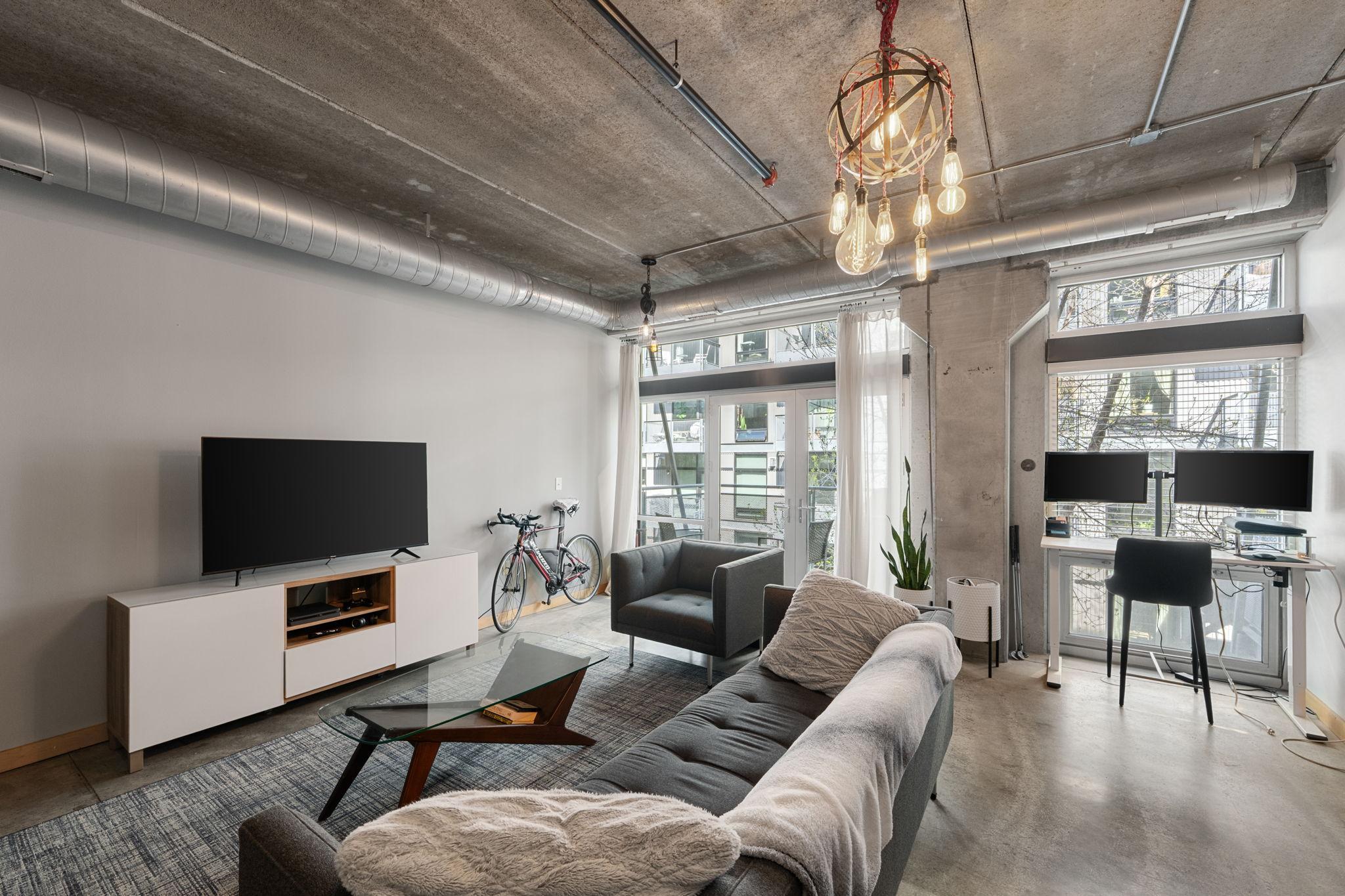 710 N 4th Street Unit: W210