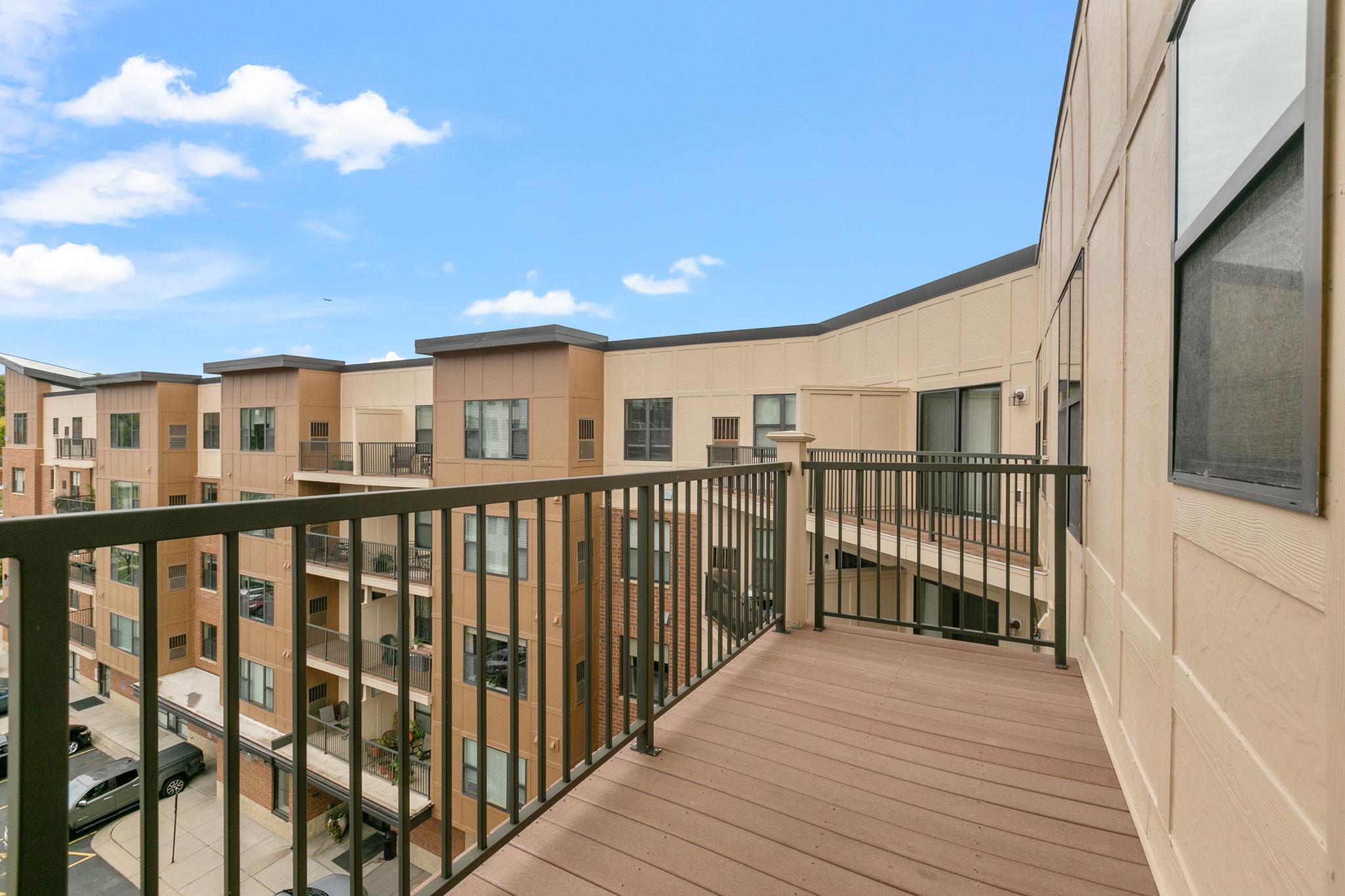 1155 Ford Road Unit: 402