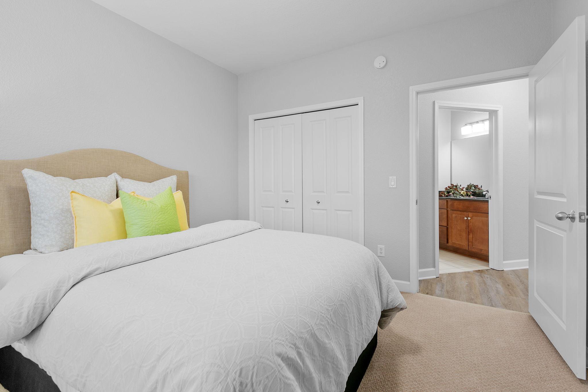 1155 Ford Road Unit: 402