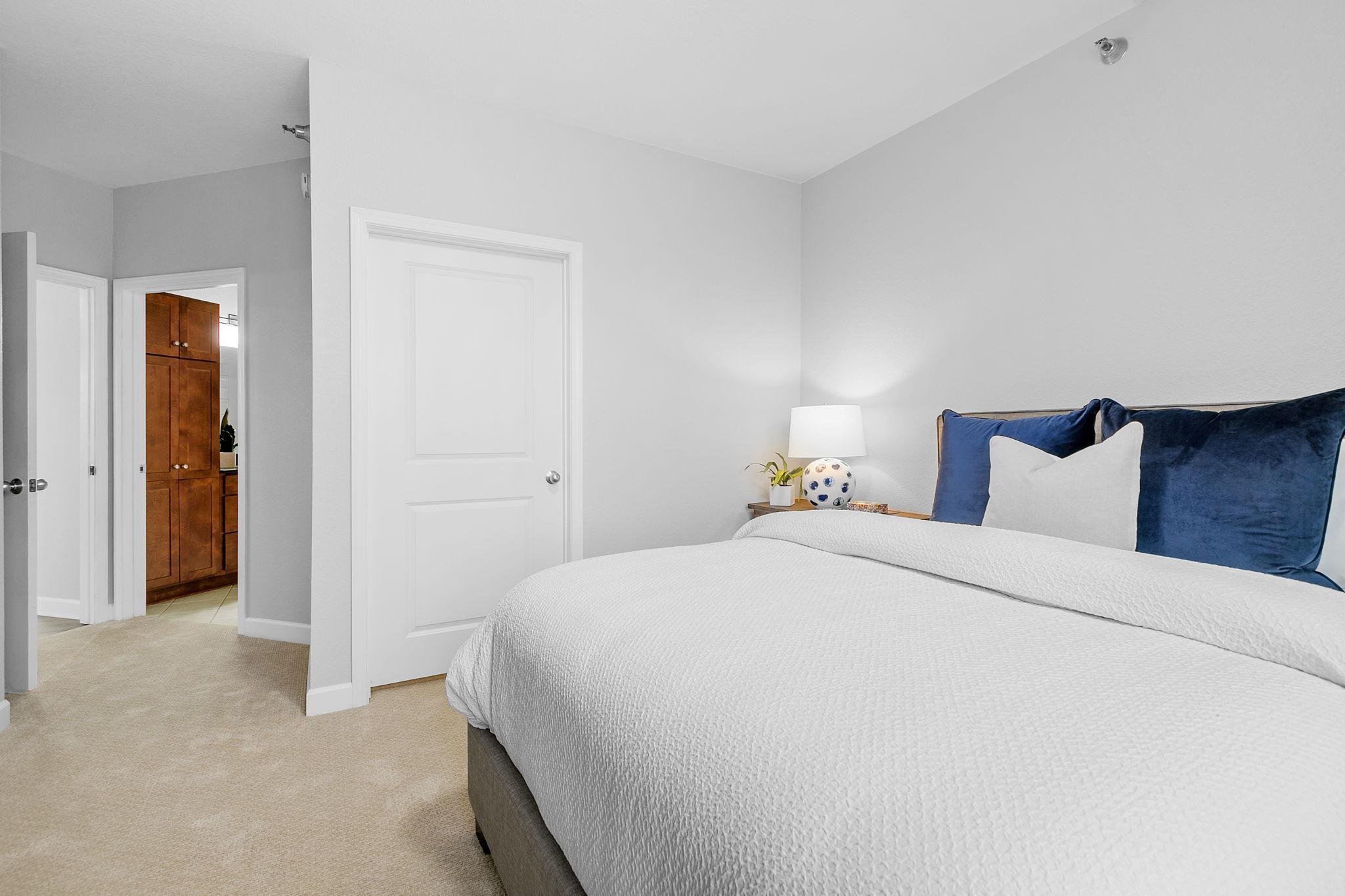 1155 Ford Road Unit: 402