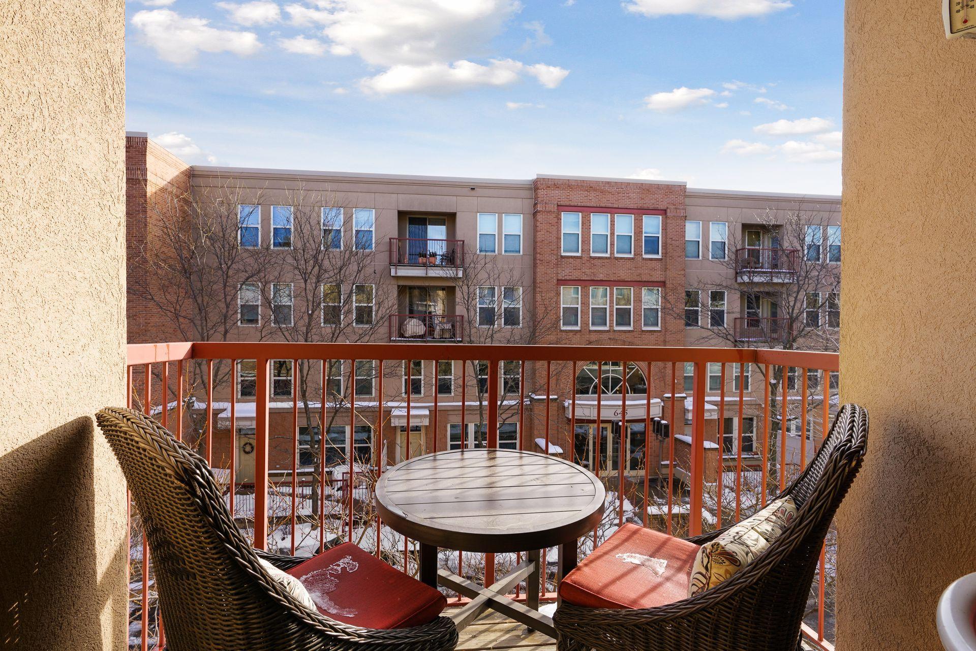 660 N 2nd Street Unit: 301