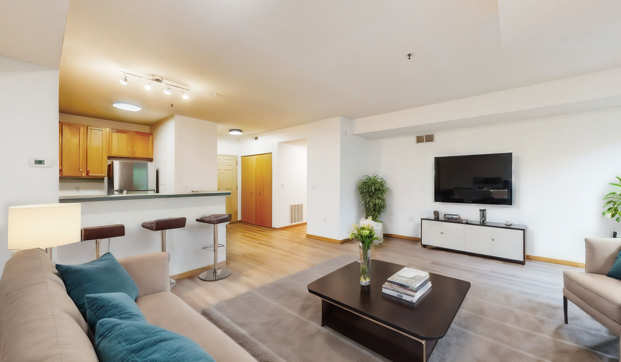 660 N 2nd Street Unit: 301