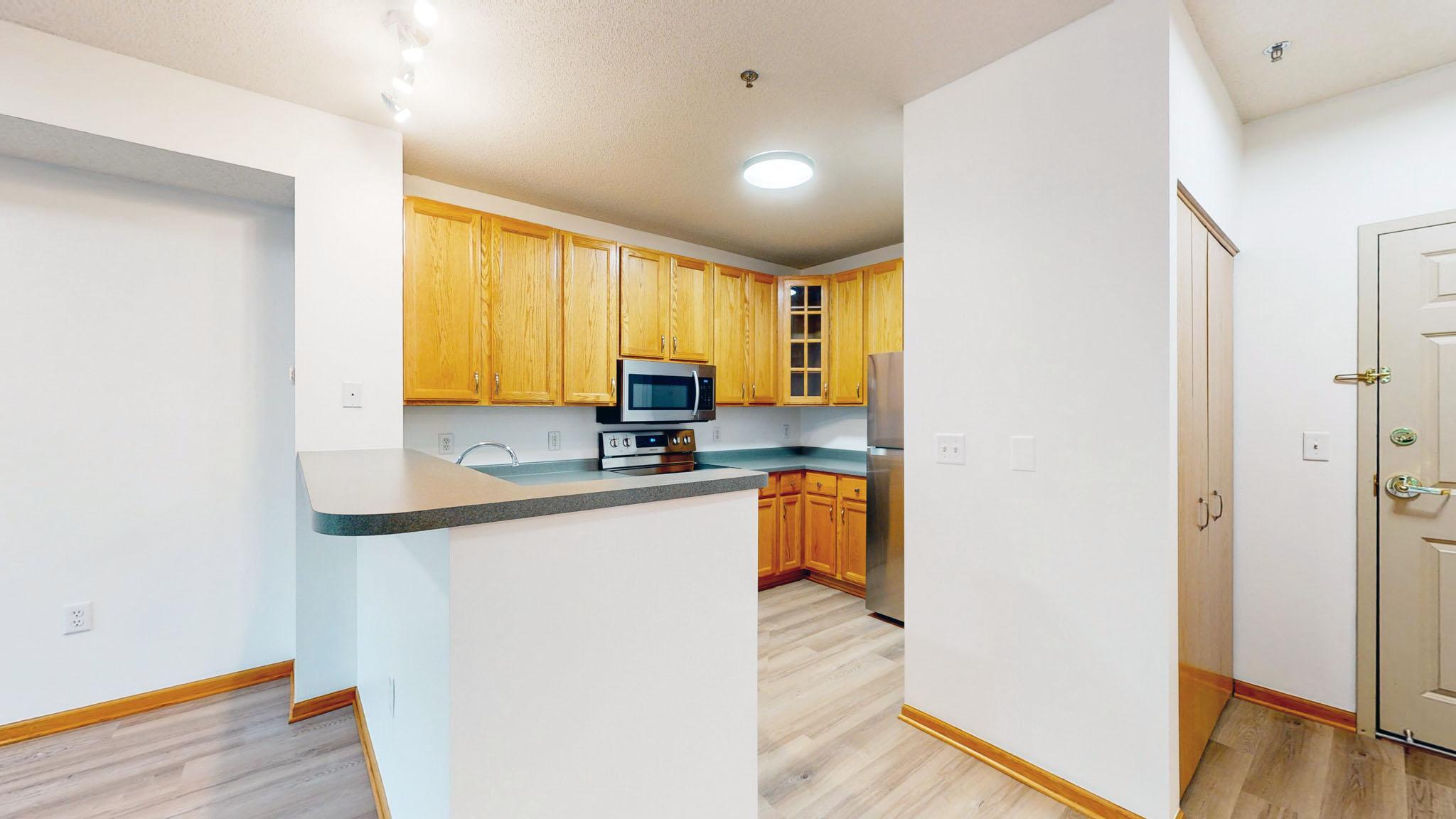 660 N 2nd Street Unit: 301