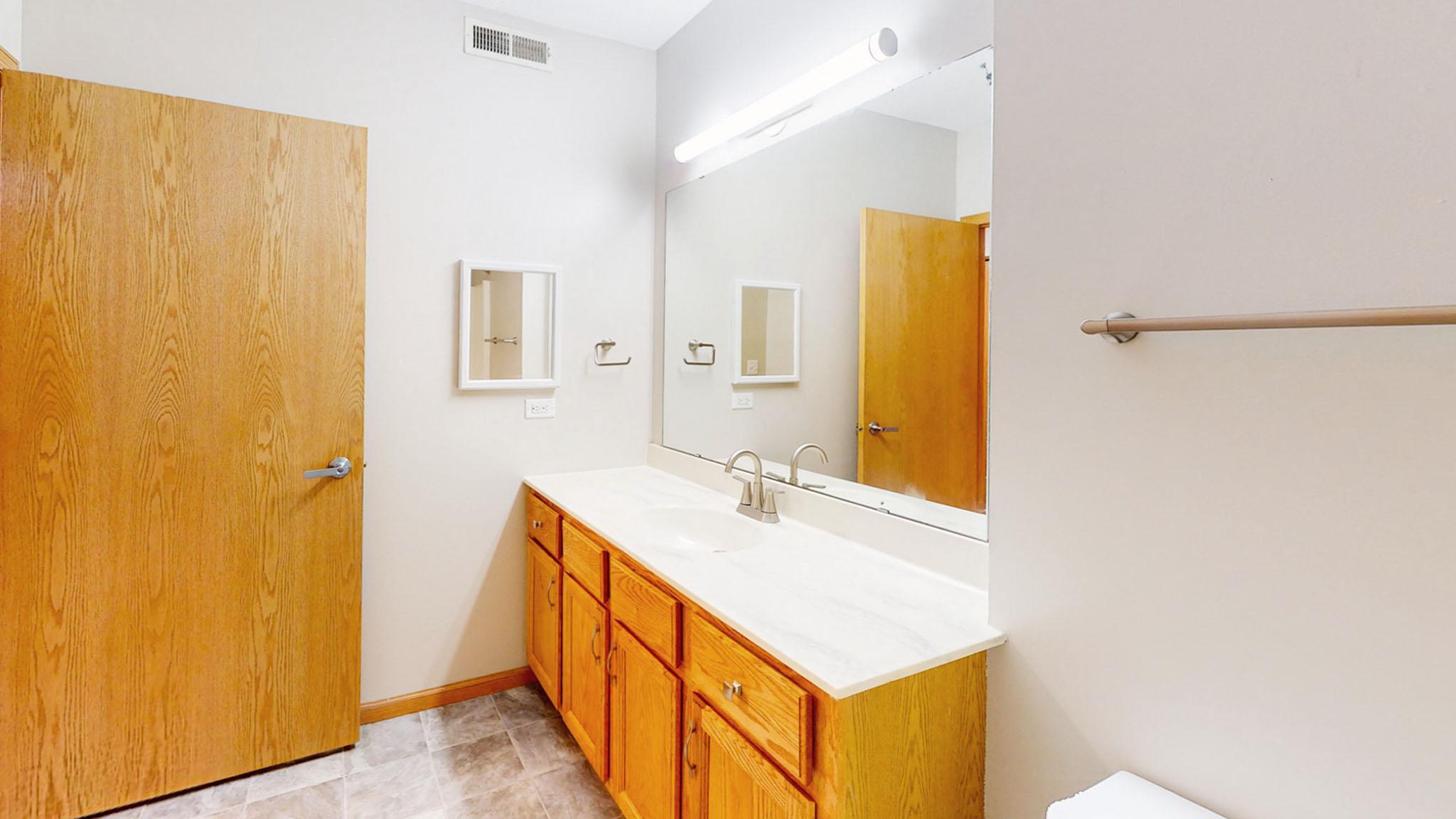 660 N 2nd Street Unit: 301