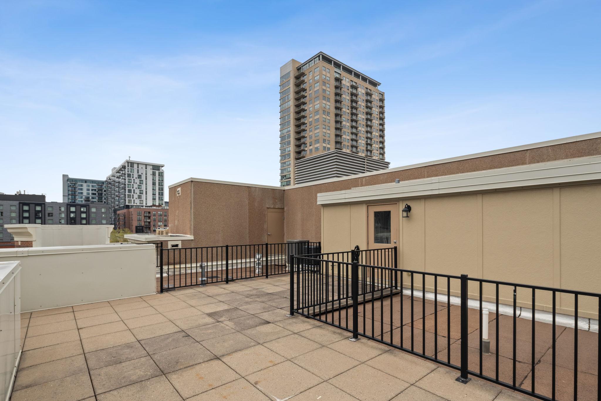 553 S 10th Street