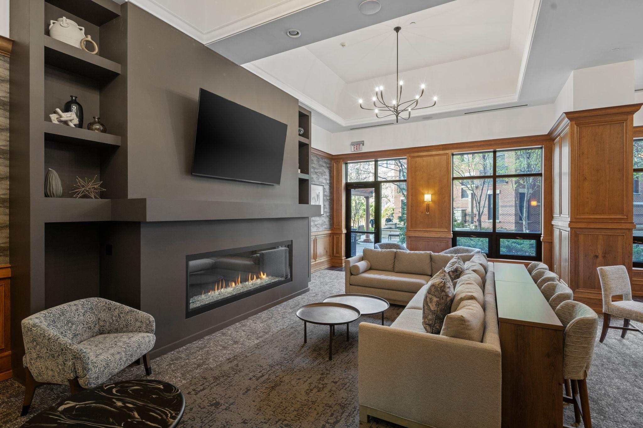 553 S 10th Street