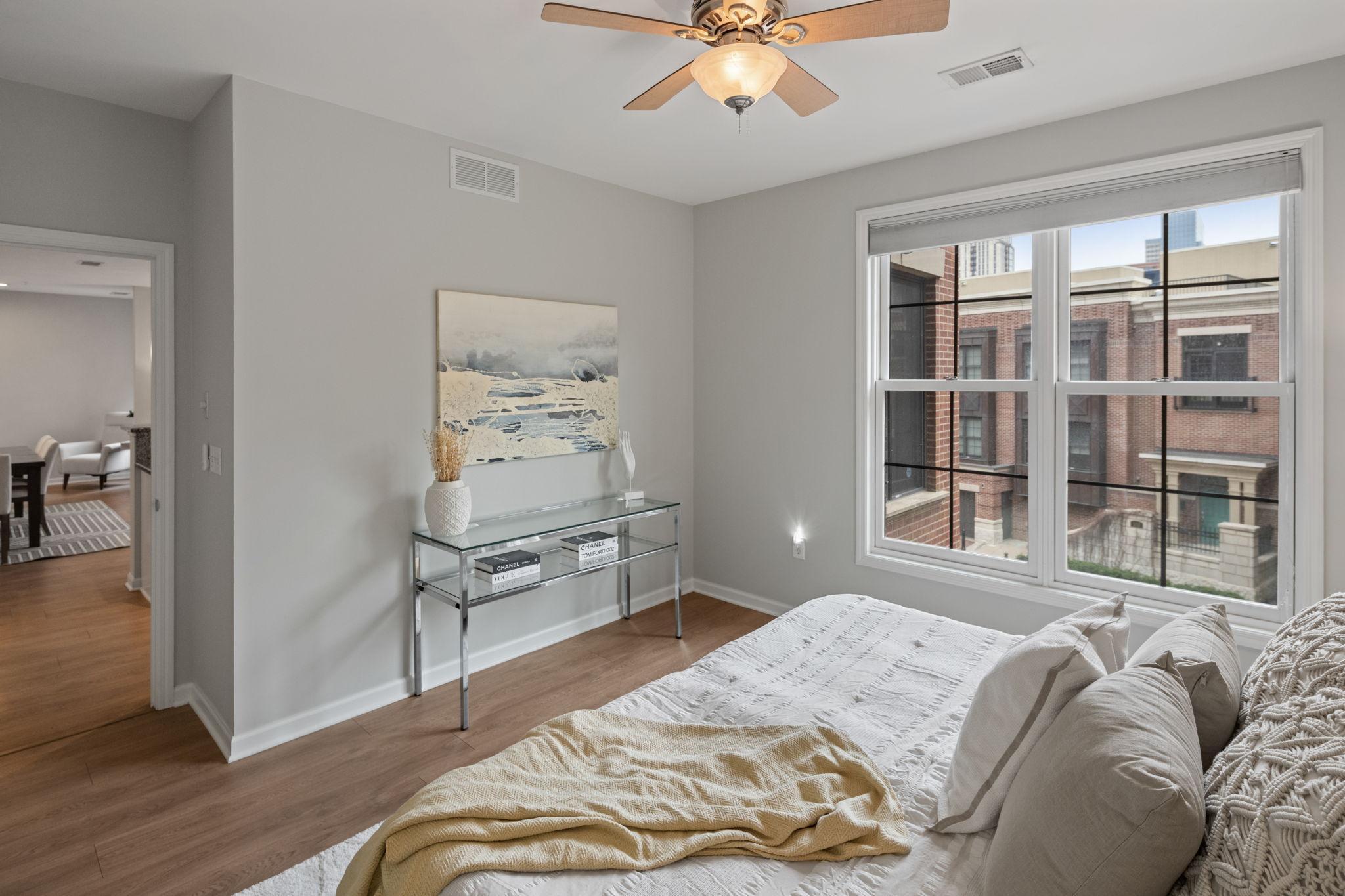 553 S 10th Street