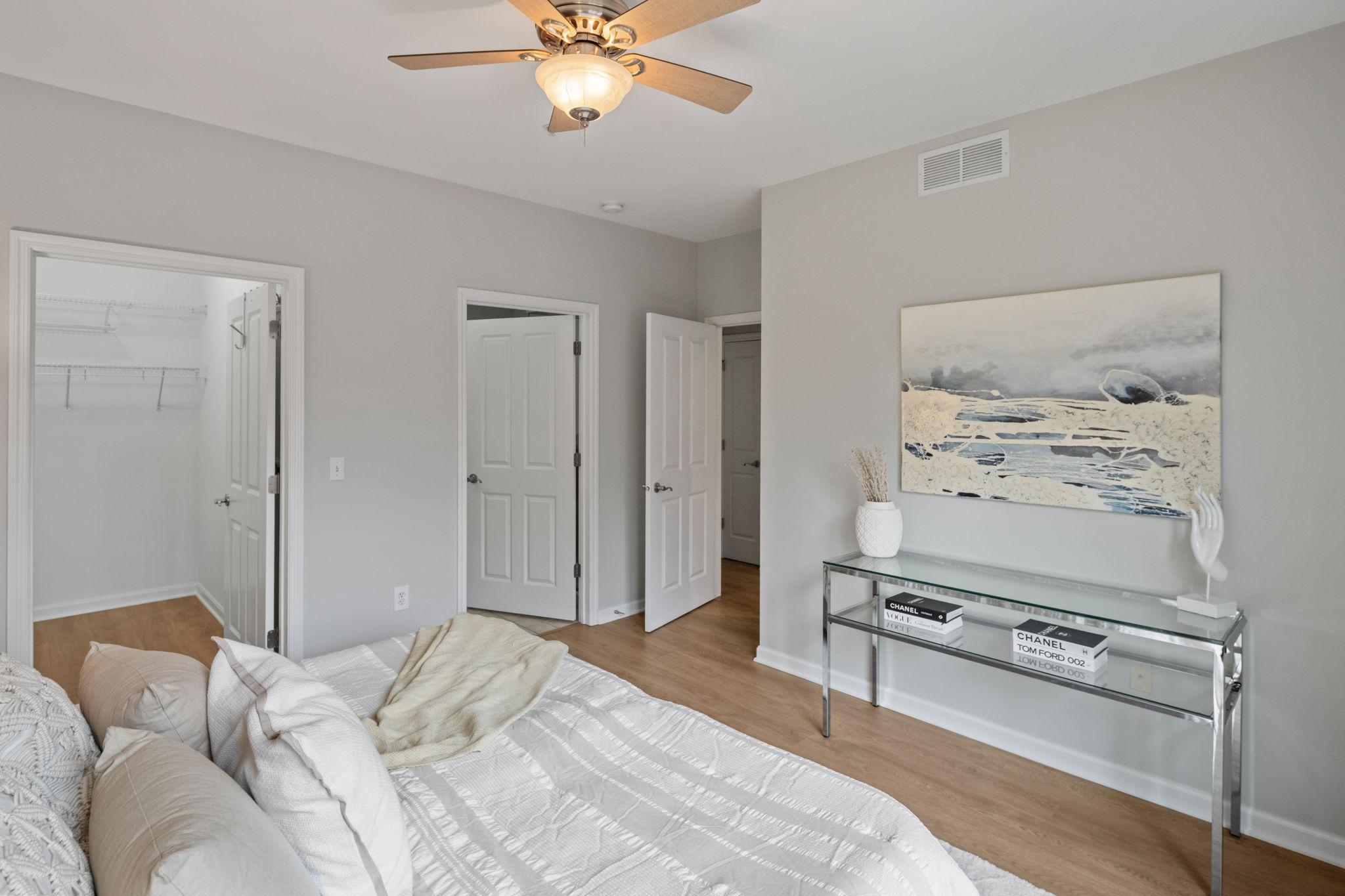 553 S 10th Street
