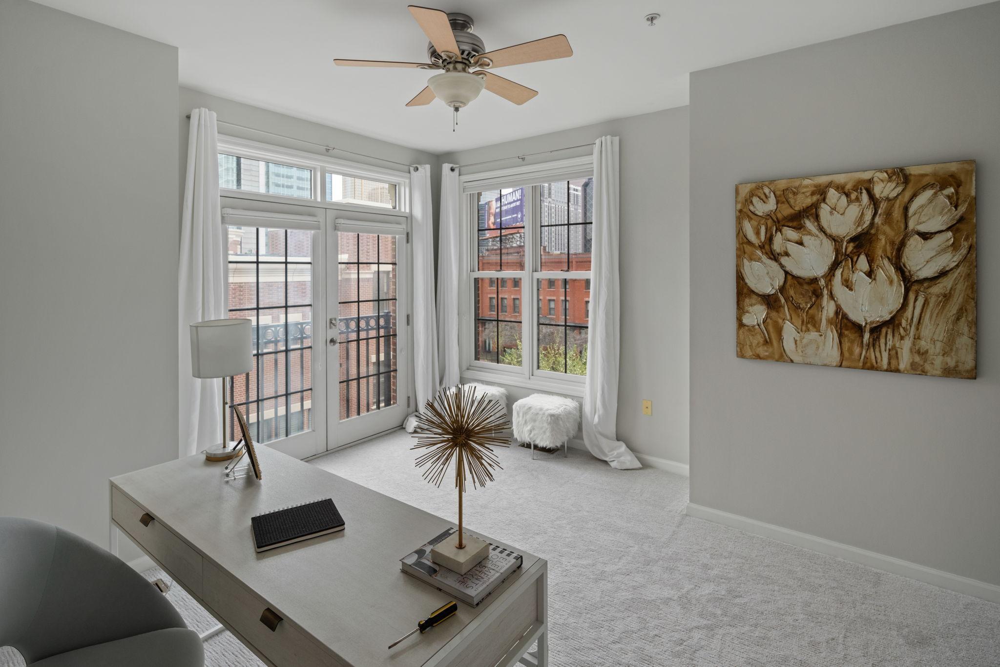 553 S 10th Street