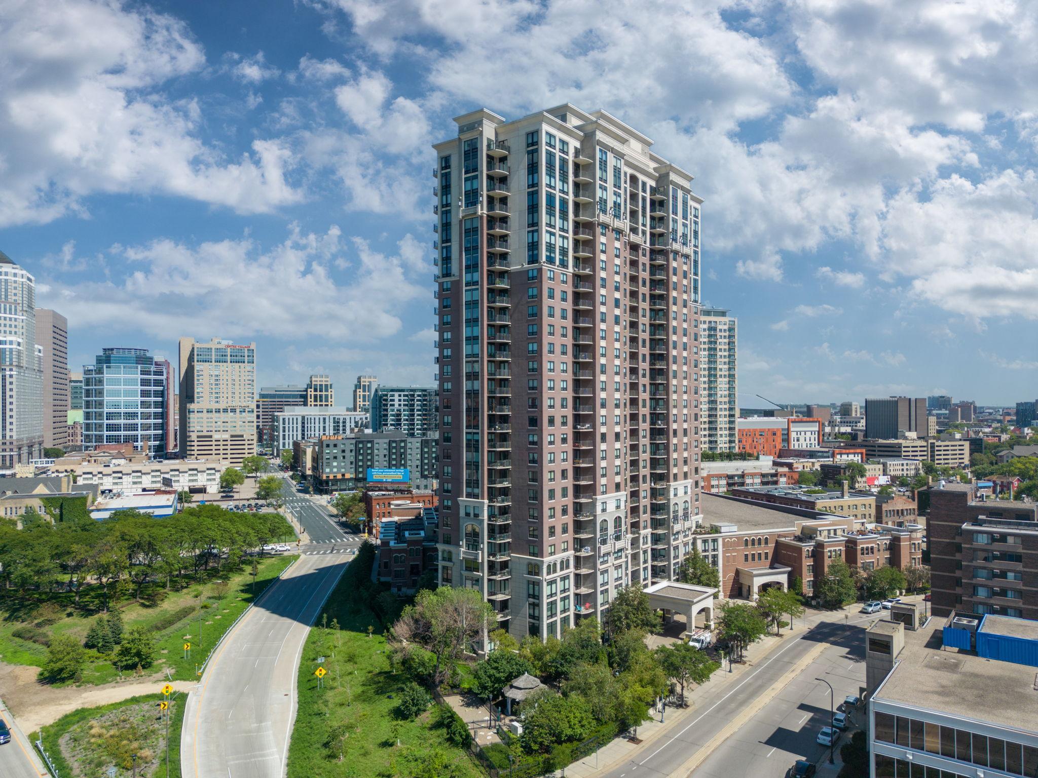 553 S 10th Street