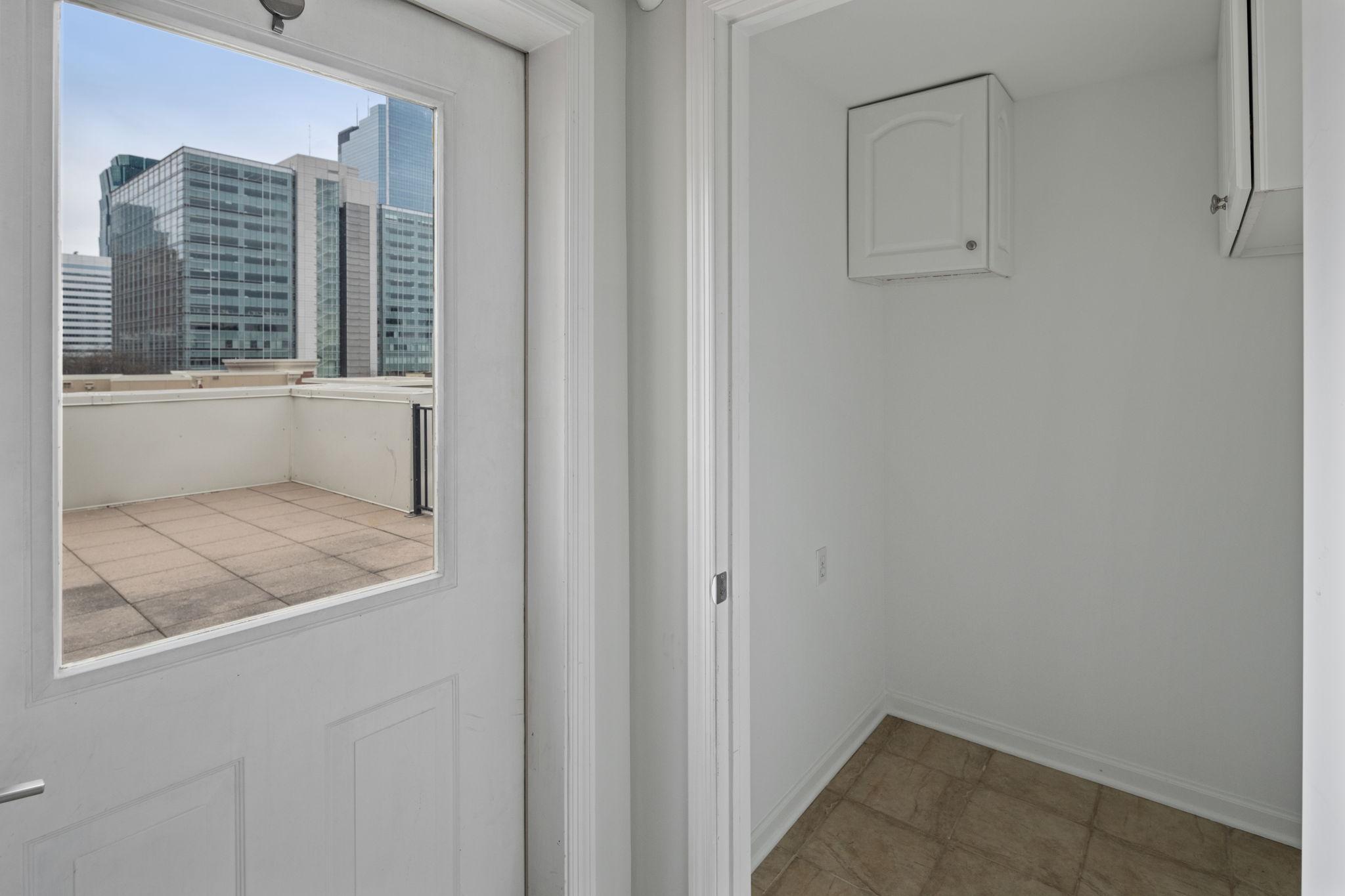 553 S 10th Street
