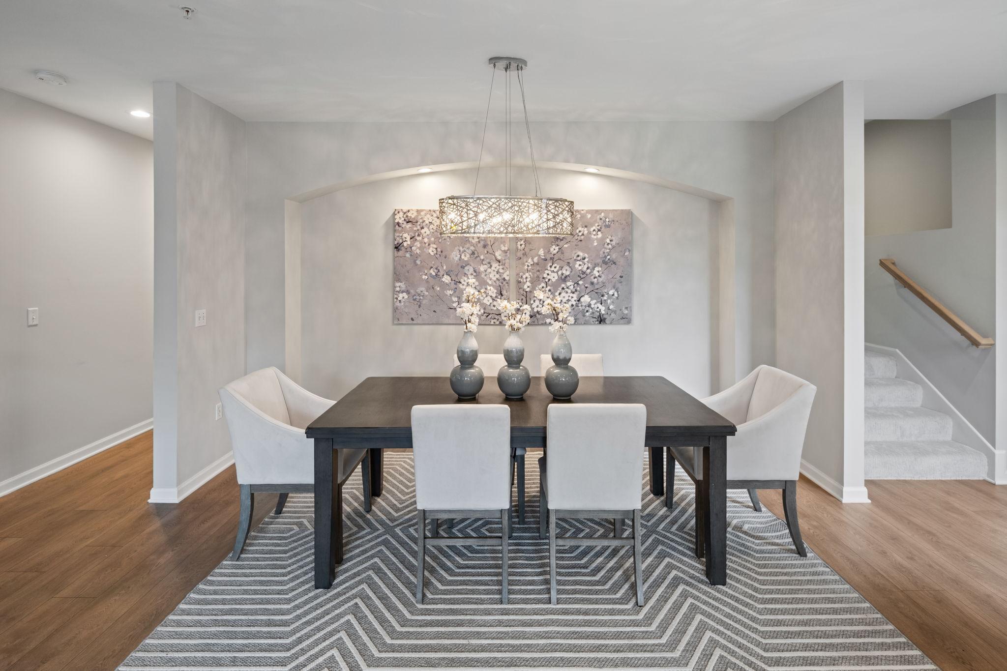 553 S 10th Street
