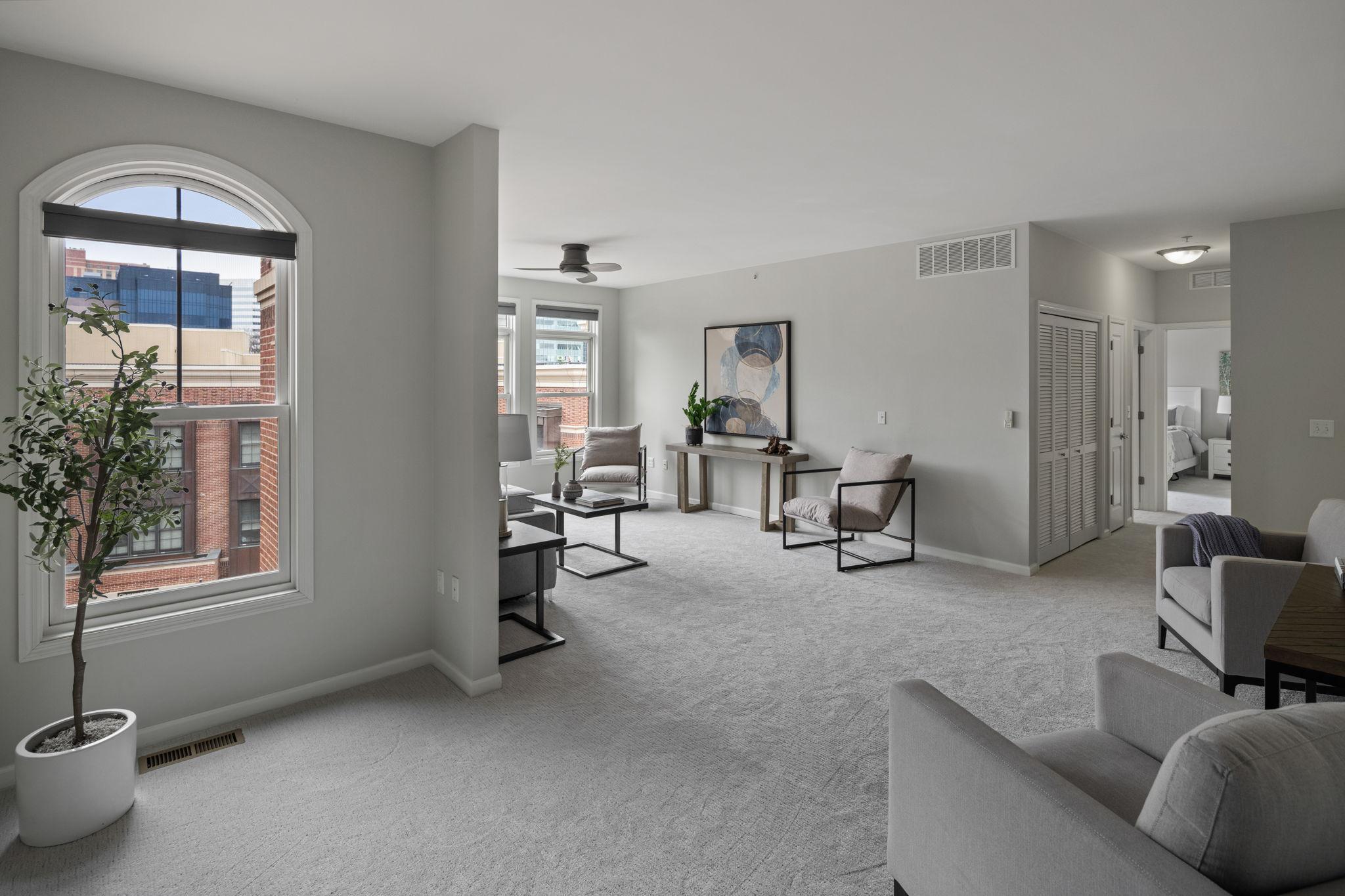 553 S 10th Street