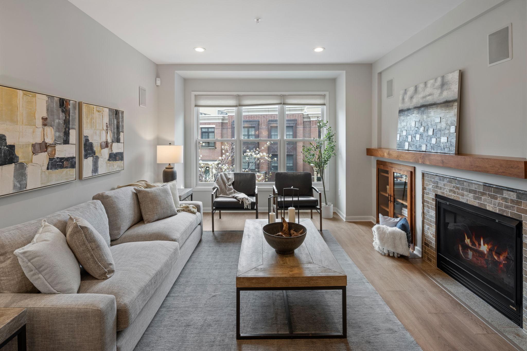 553 S 10th Street
