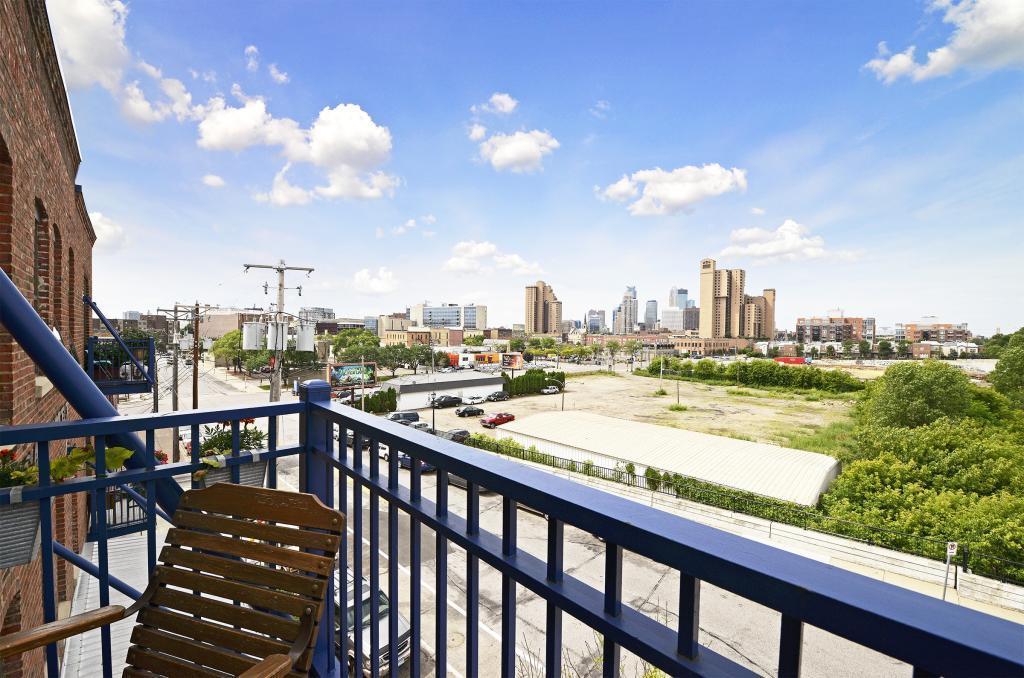 127 5th Street NE Unit: 301