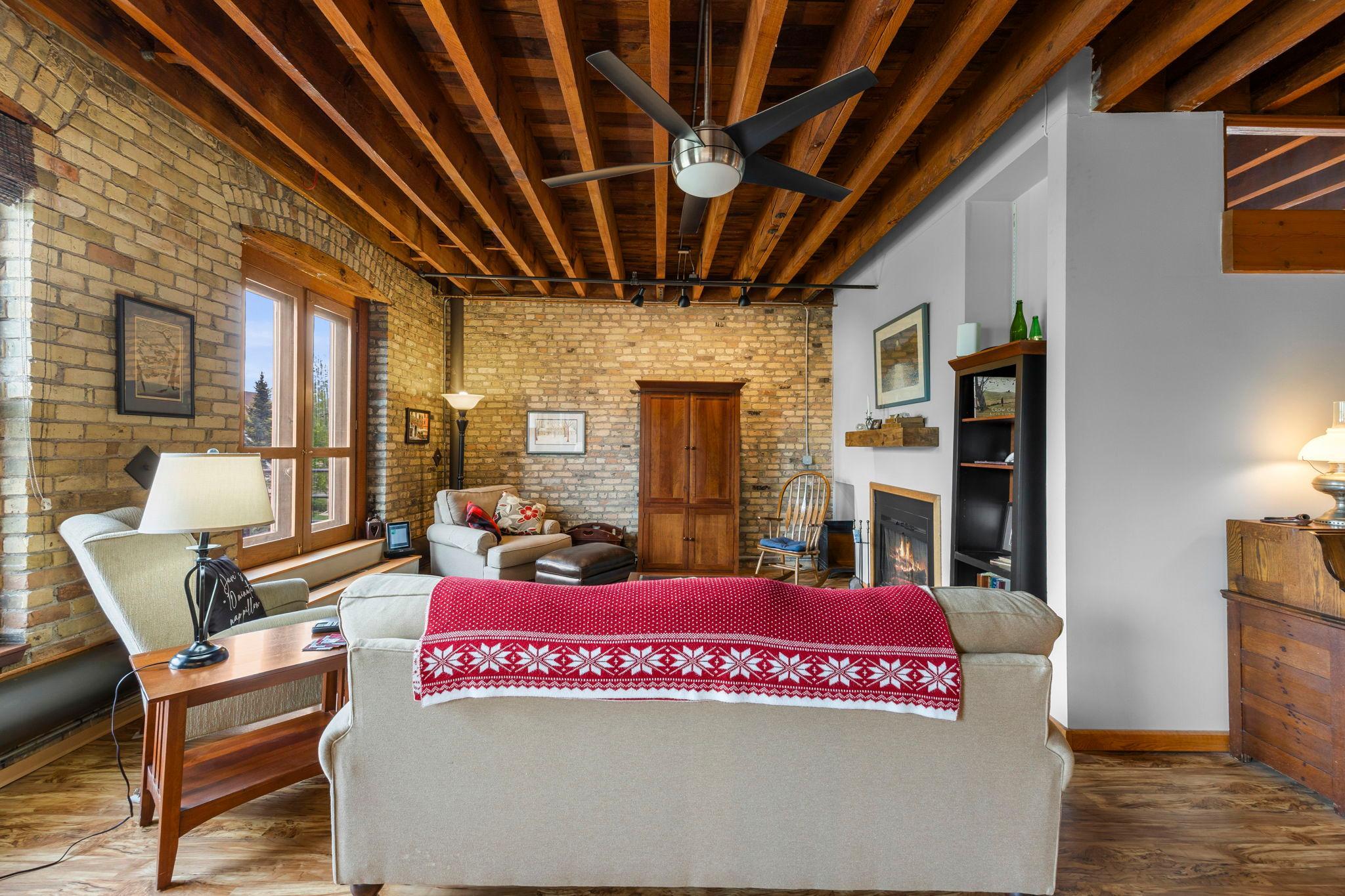 702 N 1st Street Unit: 312