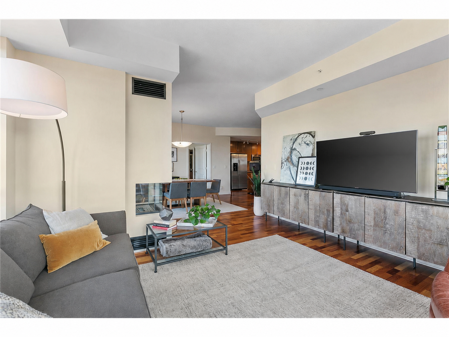 100 3rd Avenue S Unit: 1703