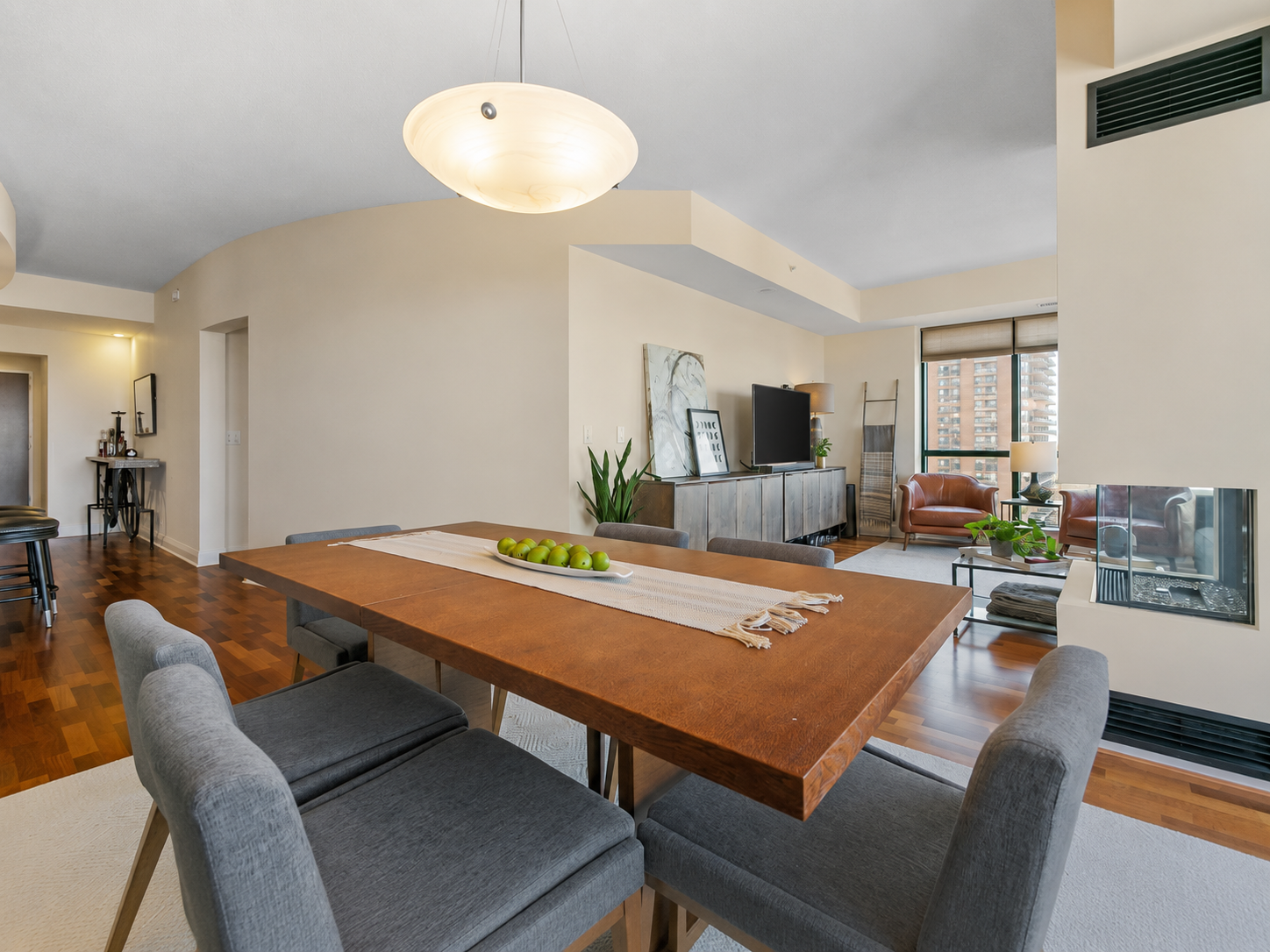 100 3rd Avenue S Unit: 1703