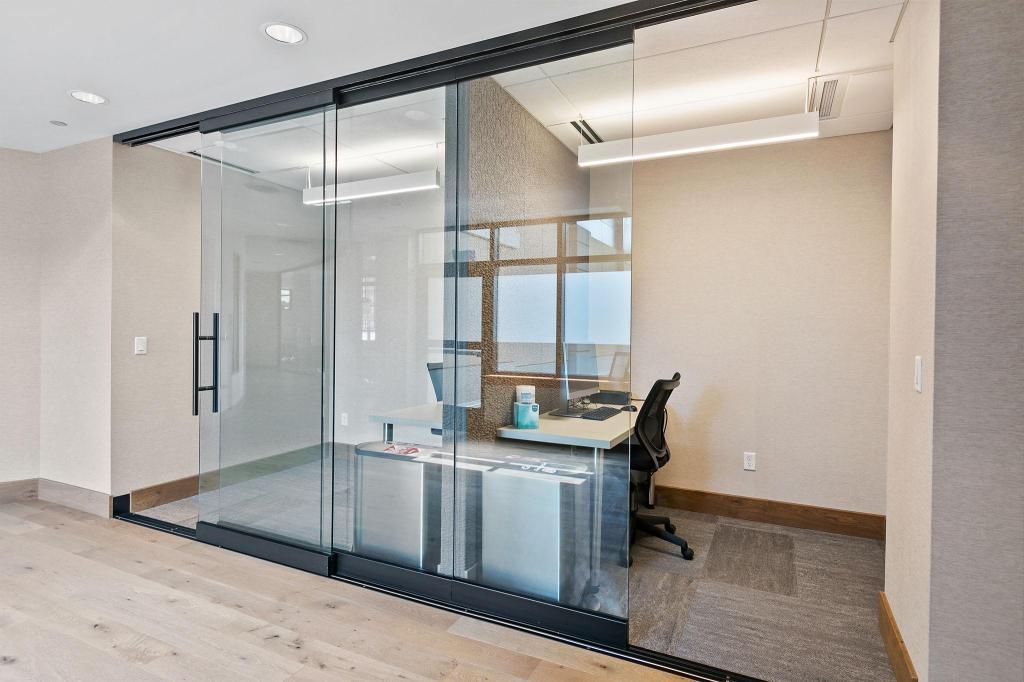 100 3rd Avenue S Unit: 1703
