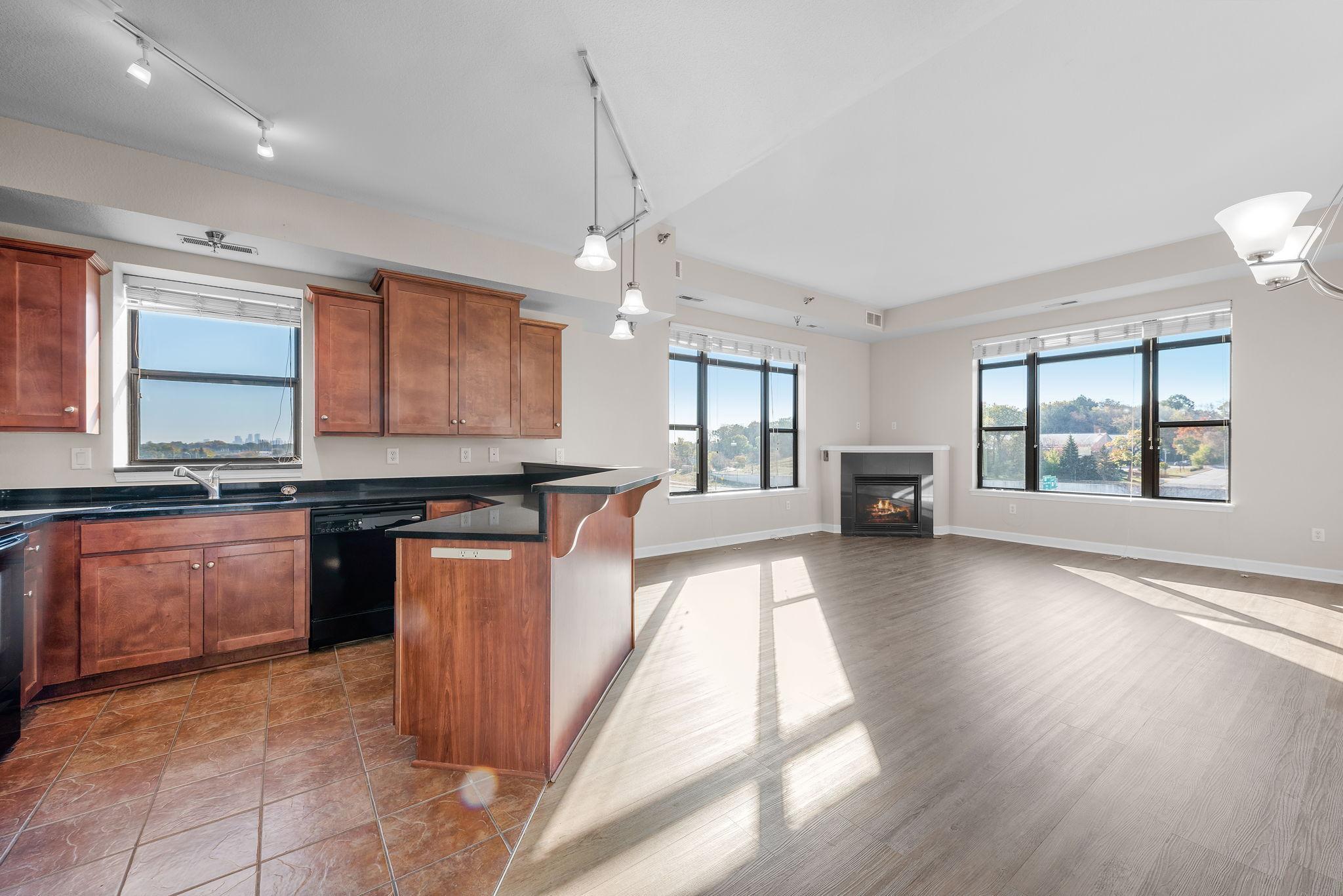 1155 Ford Road Unit: 214