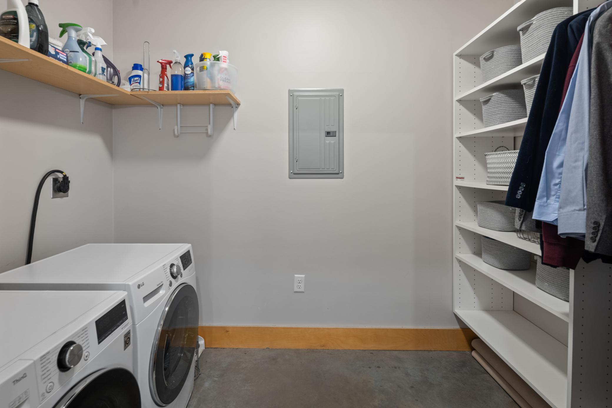 345 6th Avenue N Unit: 102