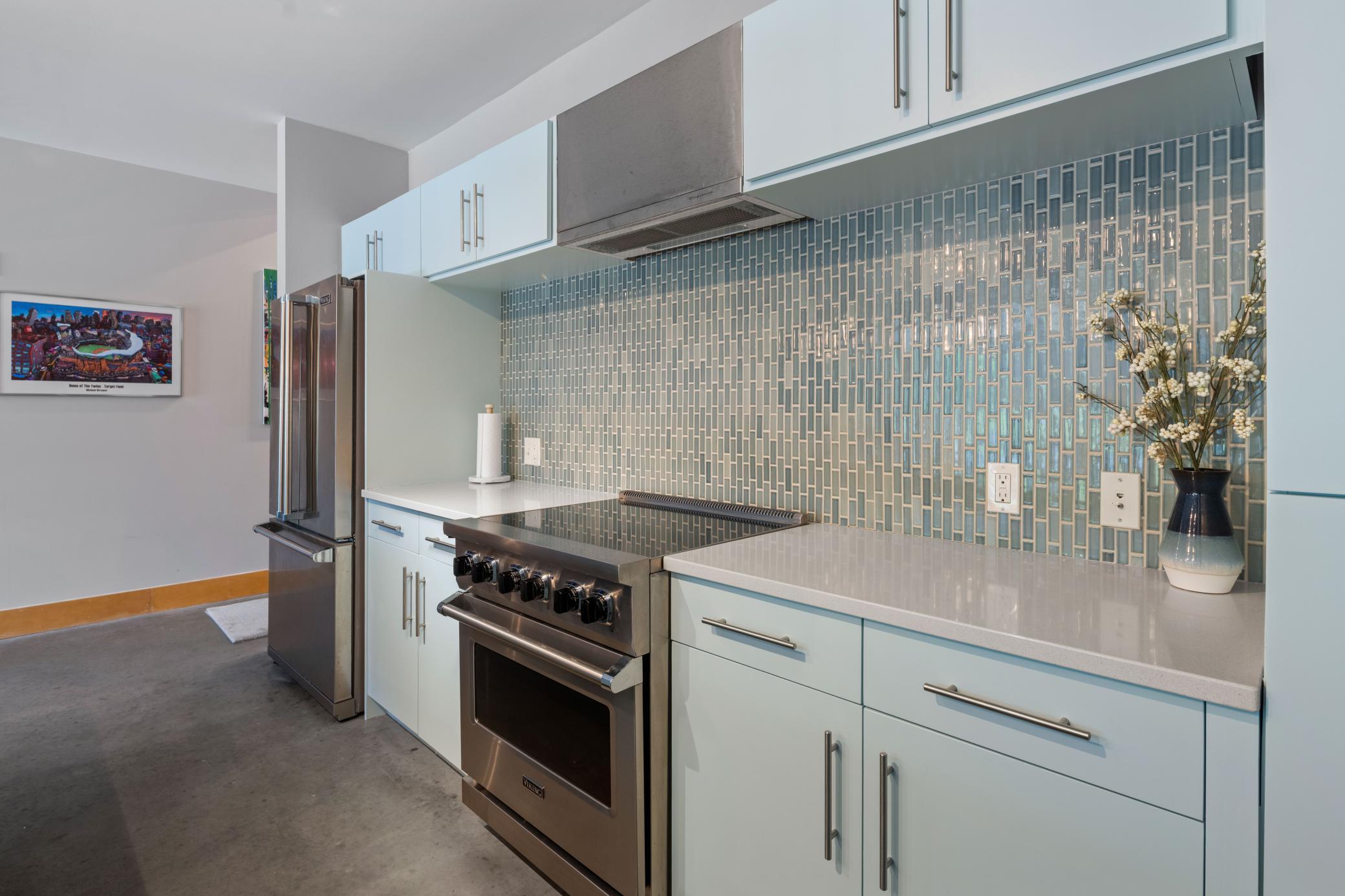 345 6th Avenue N Unit: 102