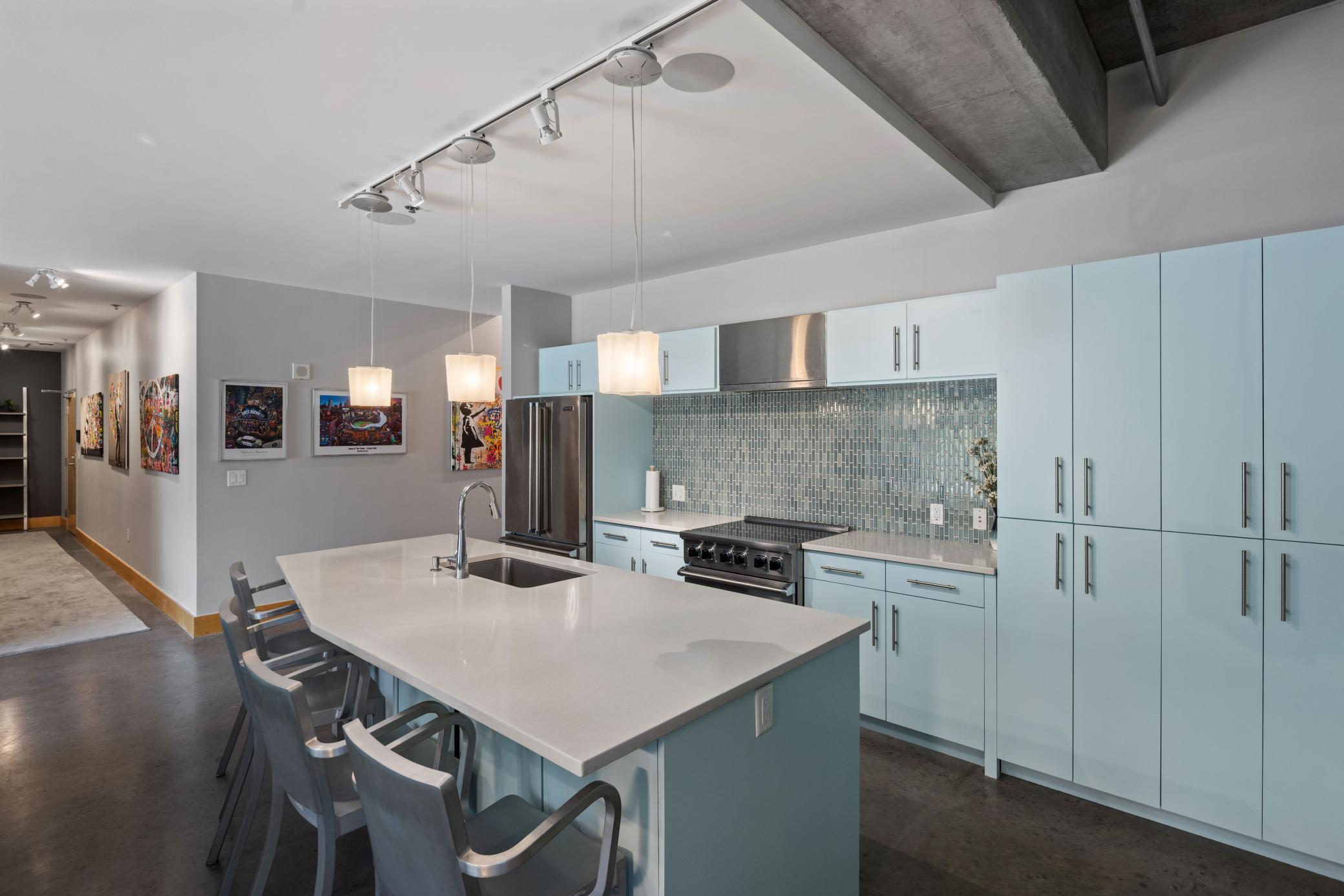 345 6th Avenue N Unit: 102