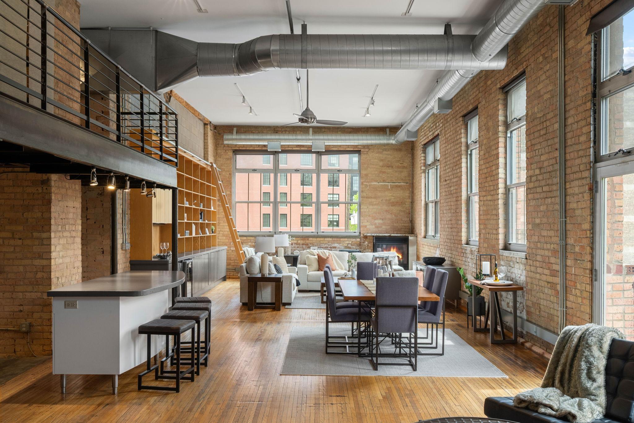 801 Washington Avenue N Unit: 203