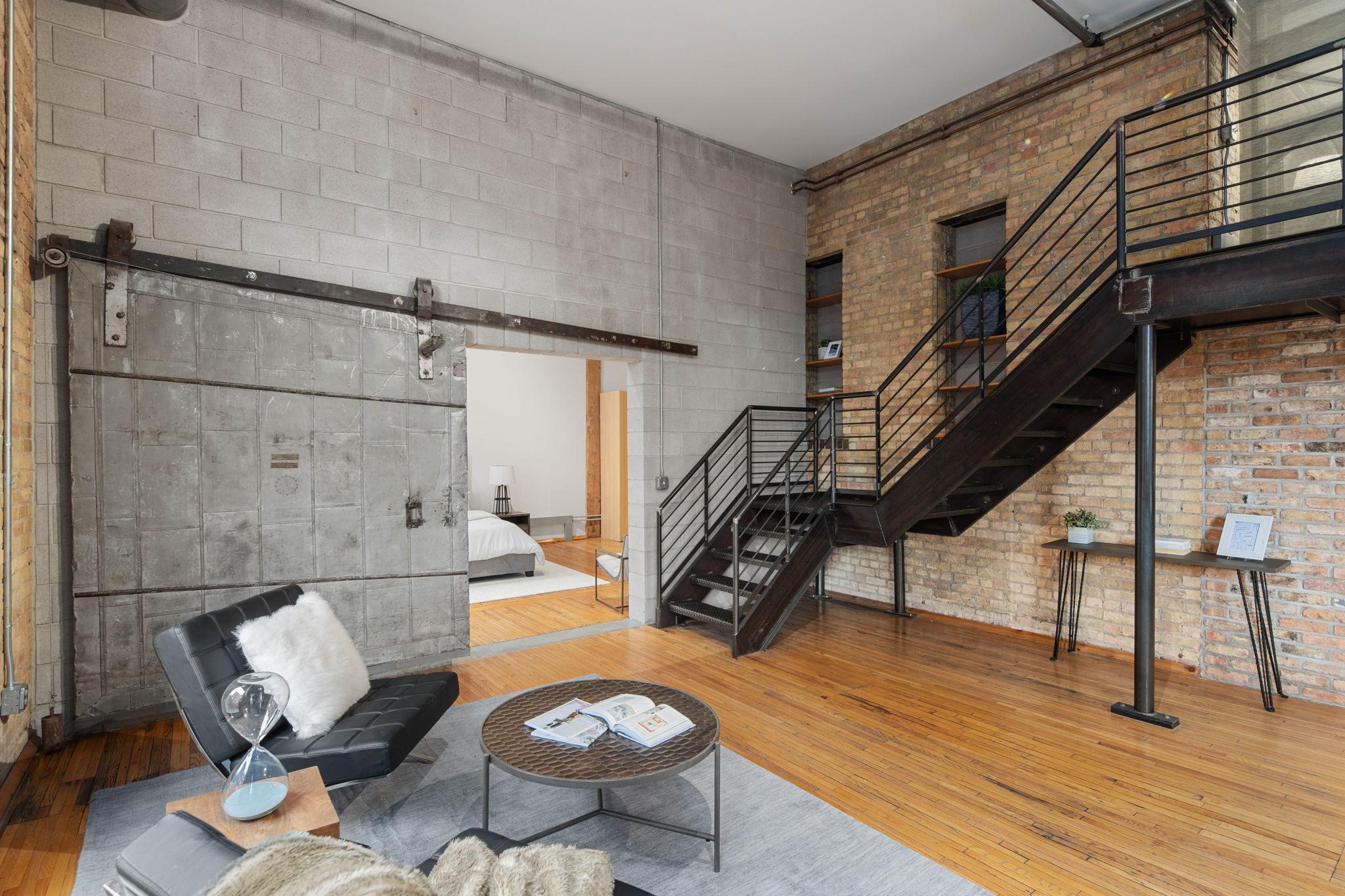 801 Washington Avenue N Unit: 203