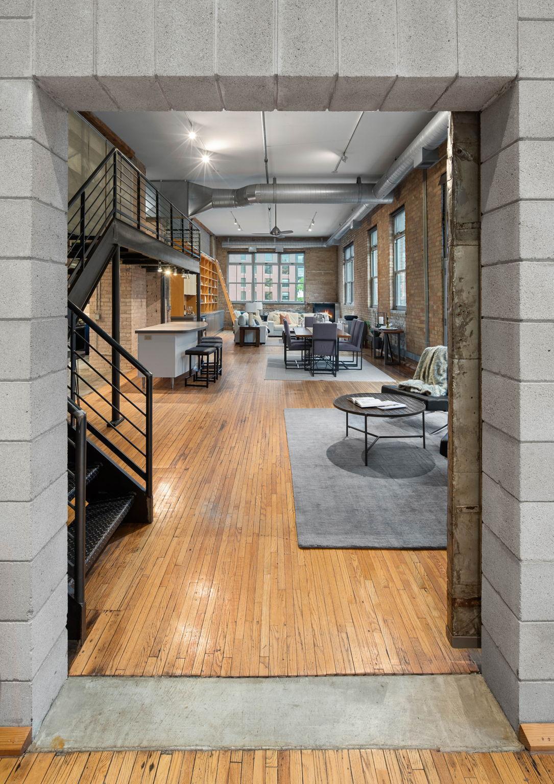 801 Washington Avenue N Unit: 203