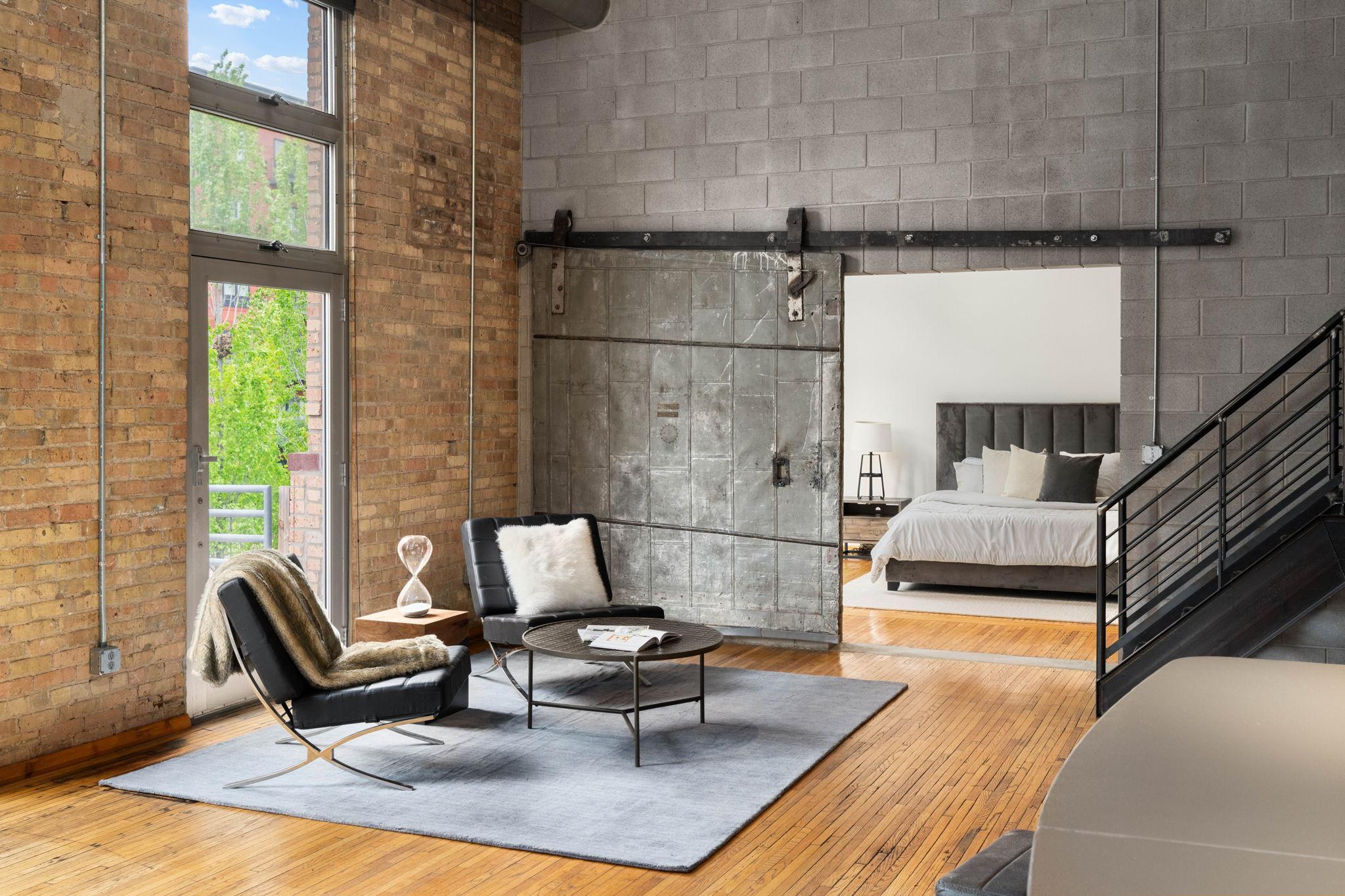 801 Washington Avenue N Unit: 203