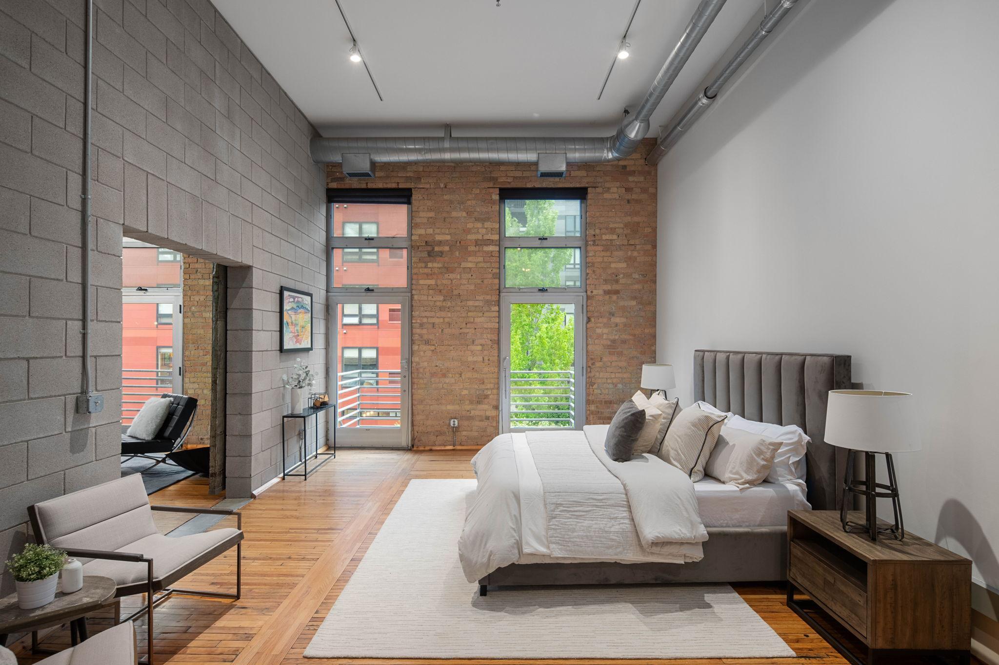 801 Washington Avenue N Unit: 203