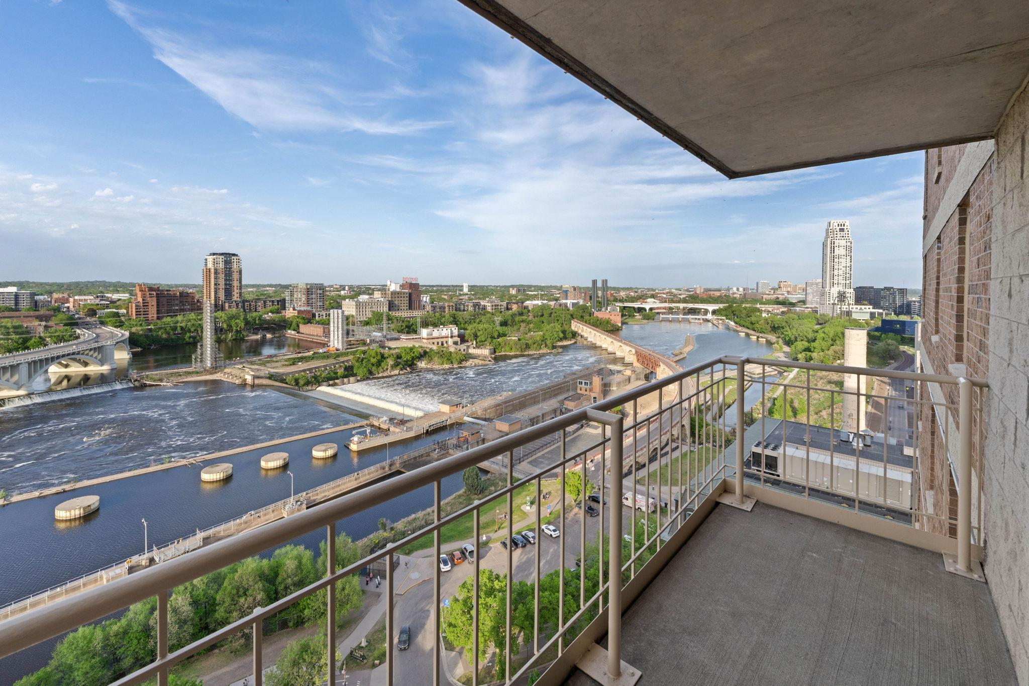 401 S 1st Street Unit: 1705
