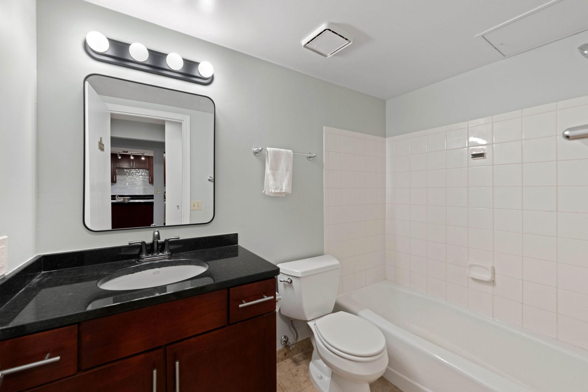 401 S 1st Street Unit: 1705