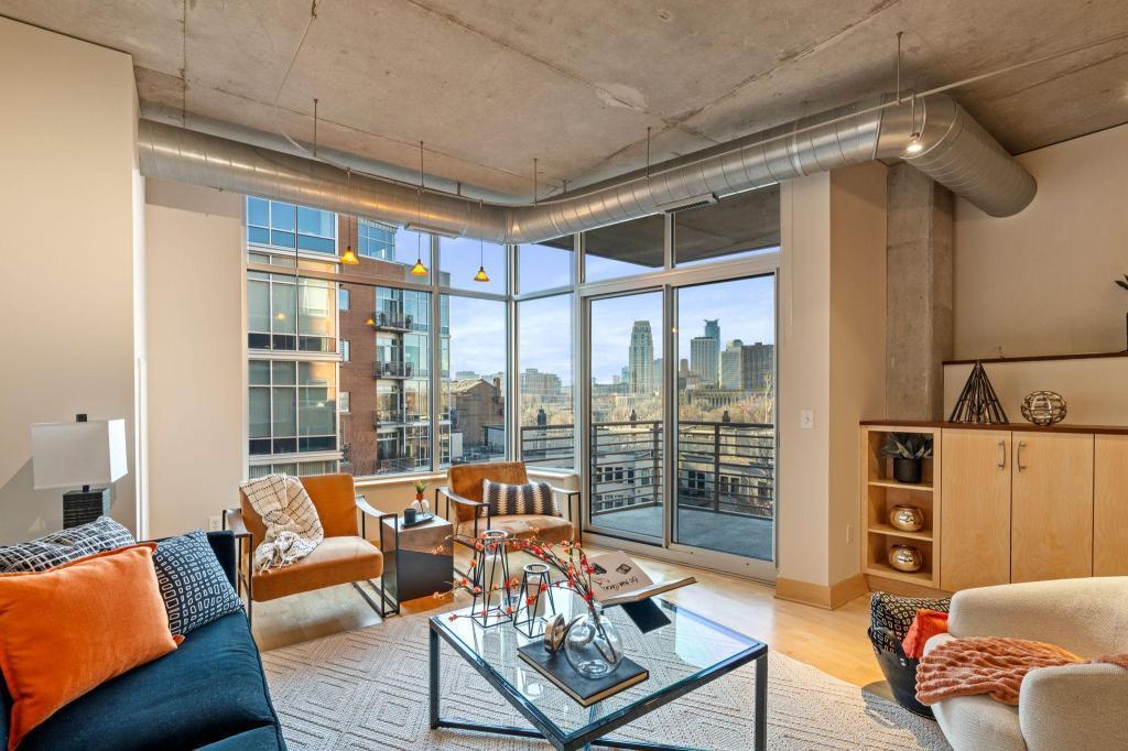 150 2nd Street NE Unit: B413