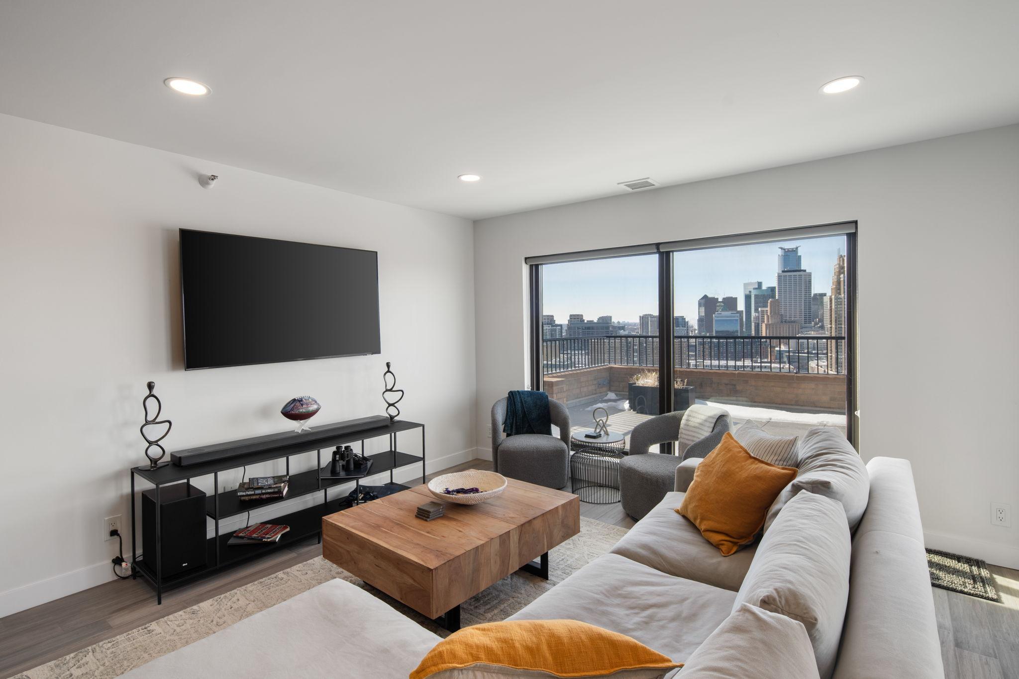 110 Bank Street SE Unit: L2603