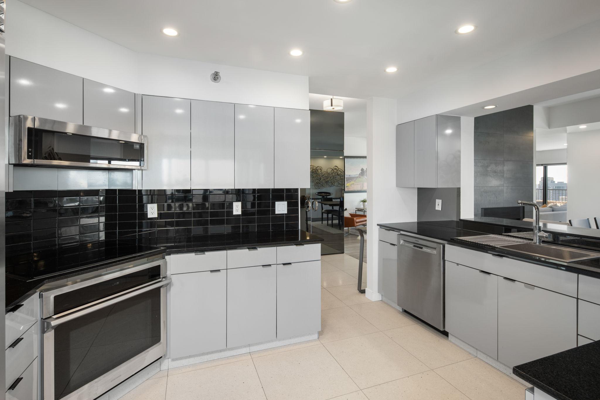 110 Bank Street SE Unit: L2603