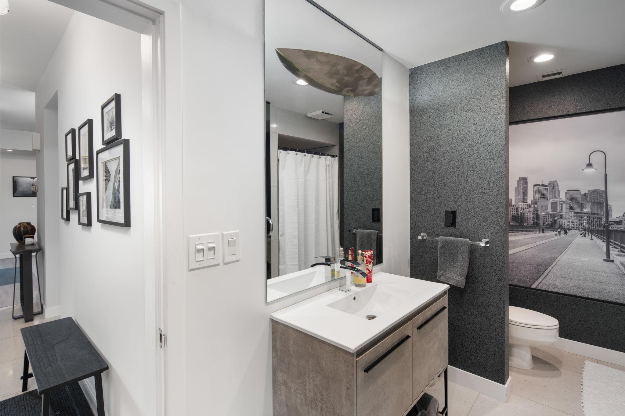 110 Bank Street SE Unit: L2603