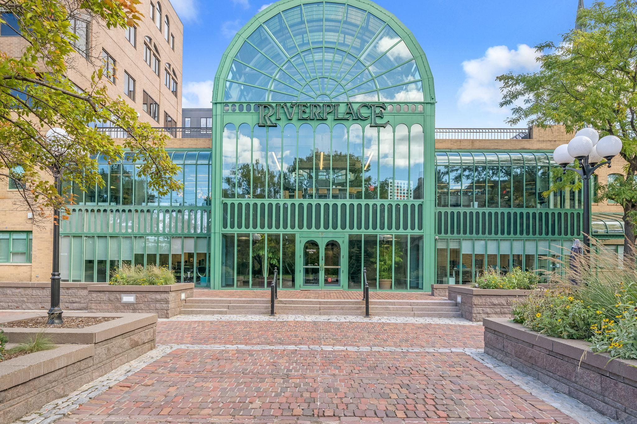 110 Bank Street SE Unit: L2603