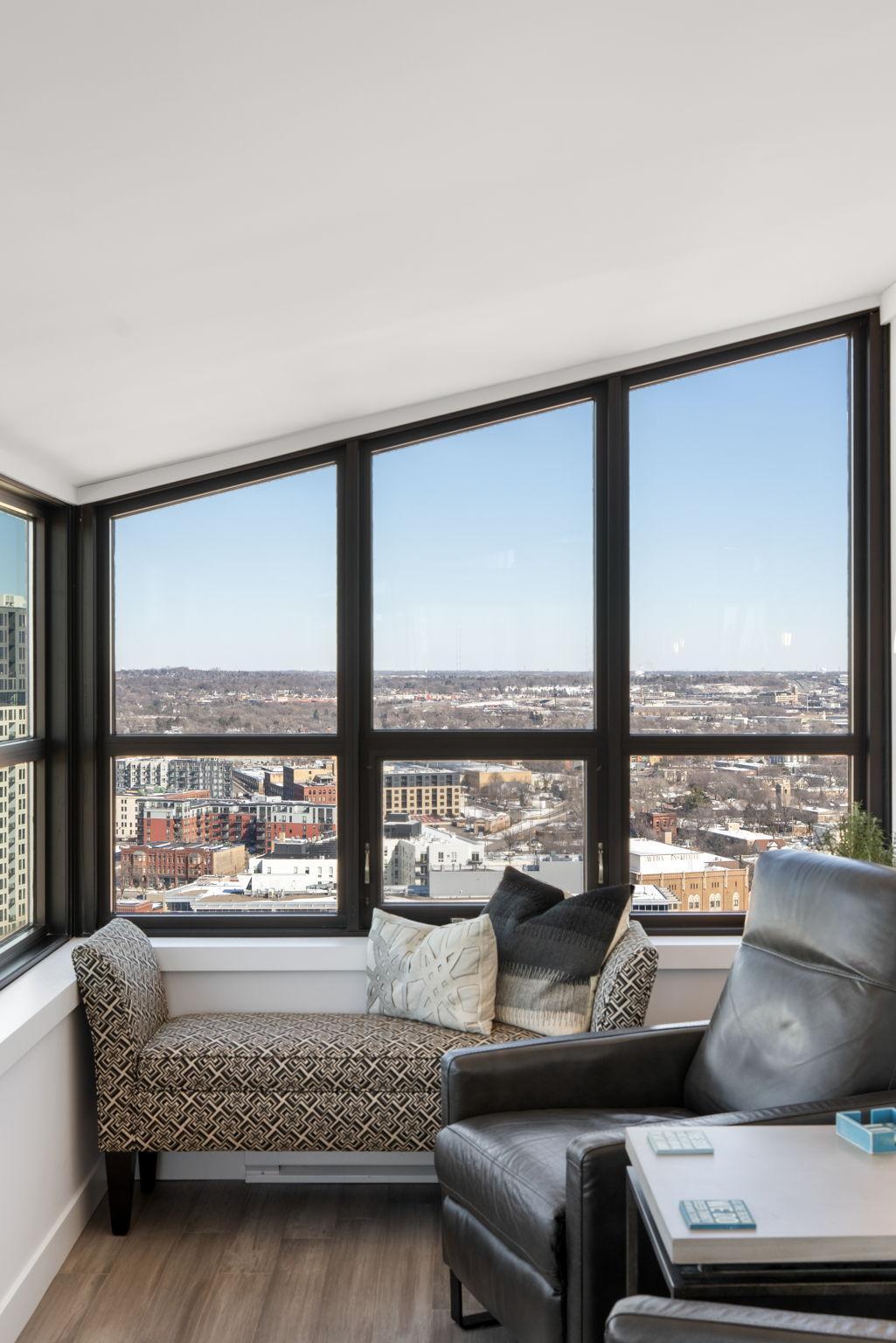 110 Bank Street SE Unit: L2603