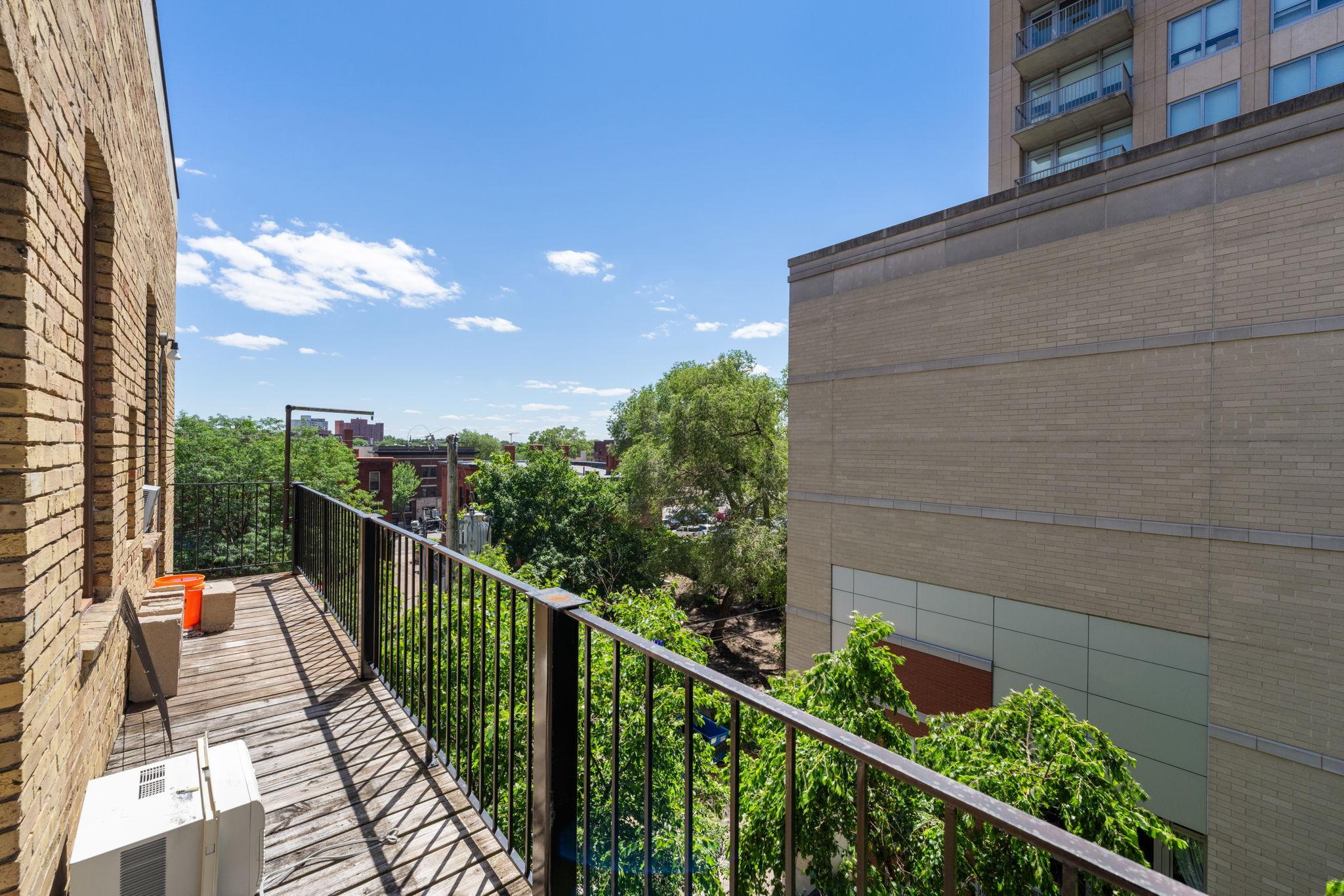 609 S 9th Street Unit: 8